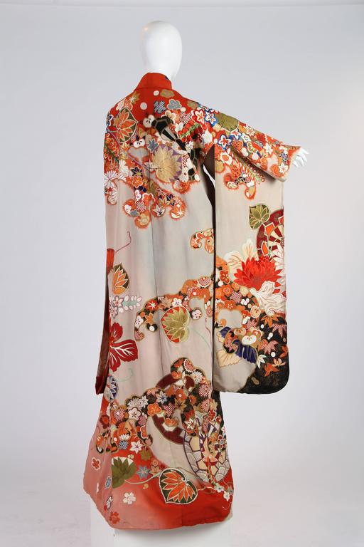 Very fine Hand Painted and Embroidered Antique Japanese Kimono at 1stDibs