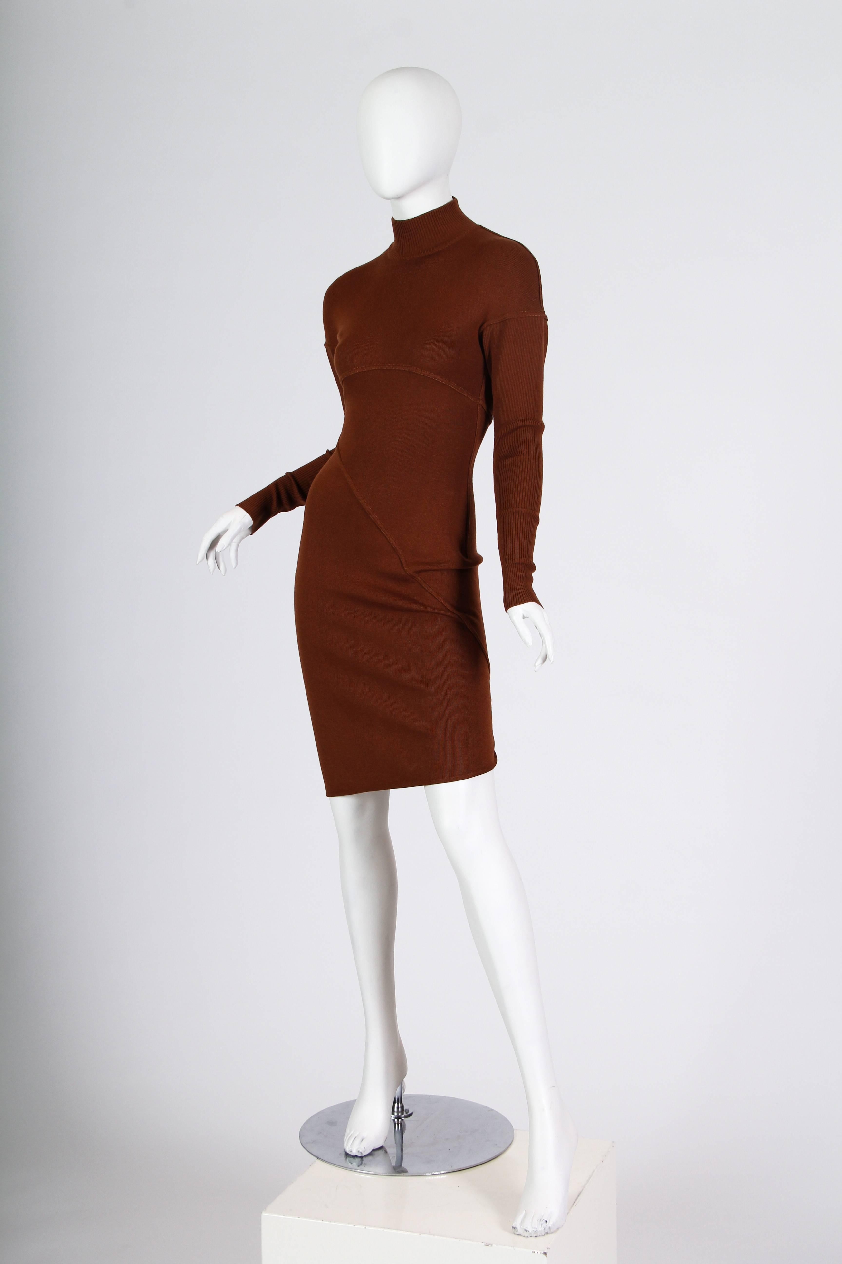1980S AZZEDINE ALAIA Cinnamon Brown Wool Knit Turtleneck Body-Con Dress With Di In Excellent Condition For Sale In New York, NY