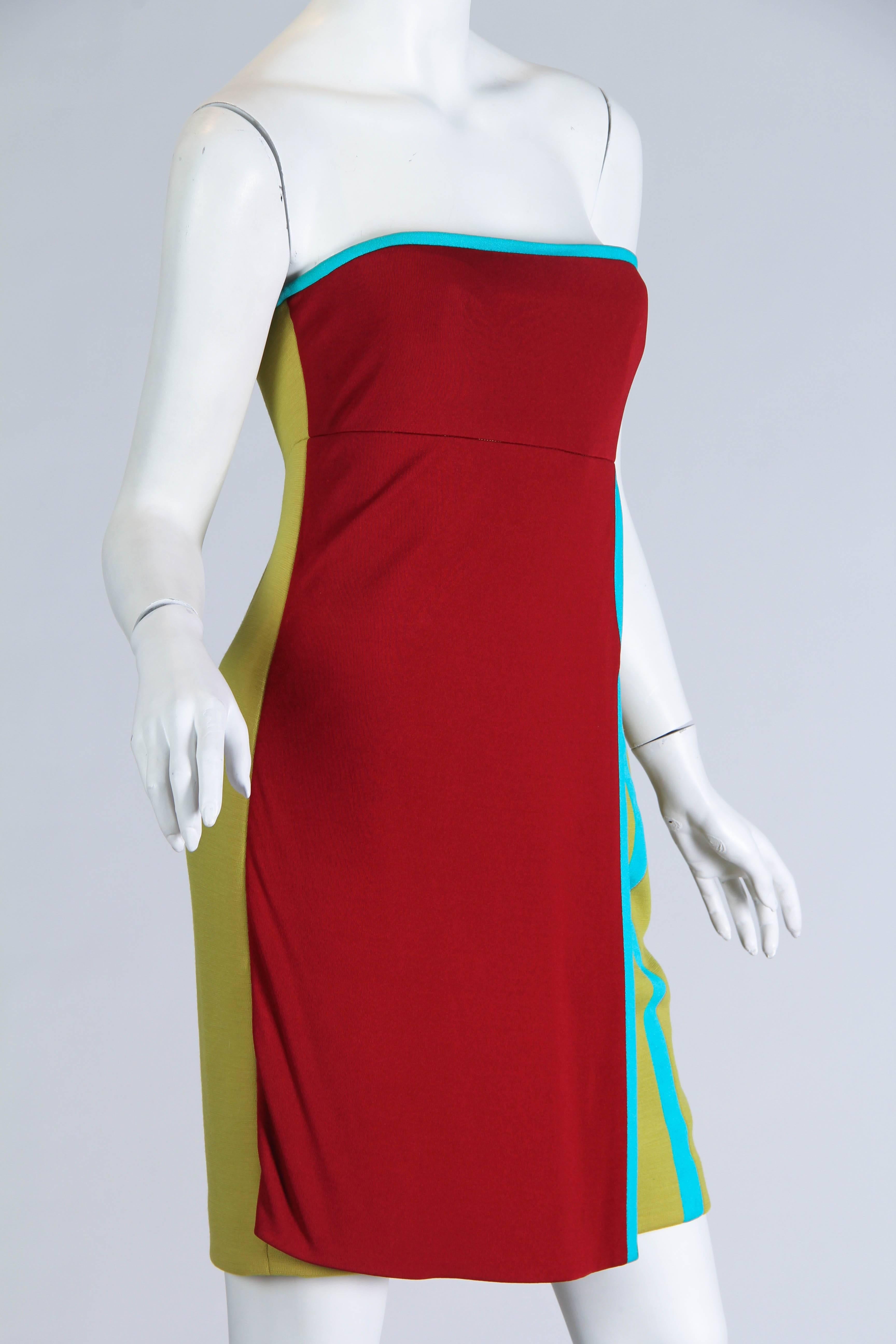 1990er Jahre GIANNI VERSACE Säuregrün & Rot Wolle Seide Jersey trägerlos Empire Taille D Damen im Angebot