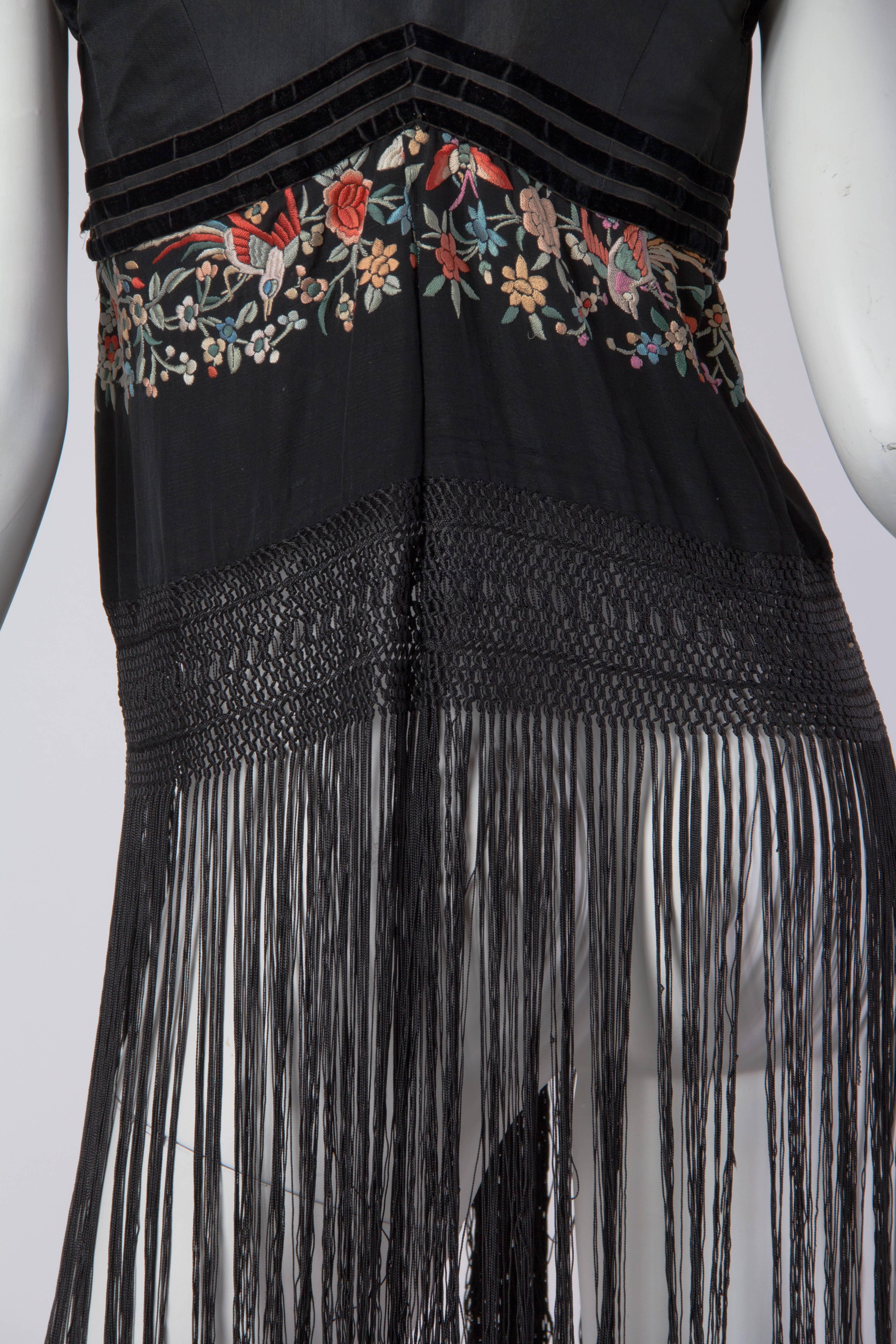 MORPHEW COLLECTION Black Silk Antique Vest With Chinese Embroidery & Hand-Knott For Sale 3