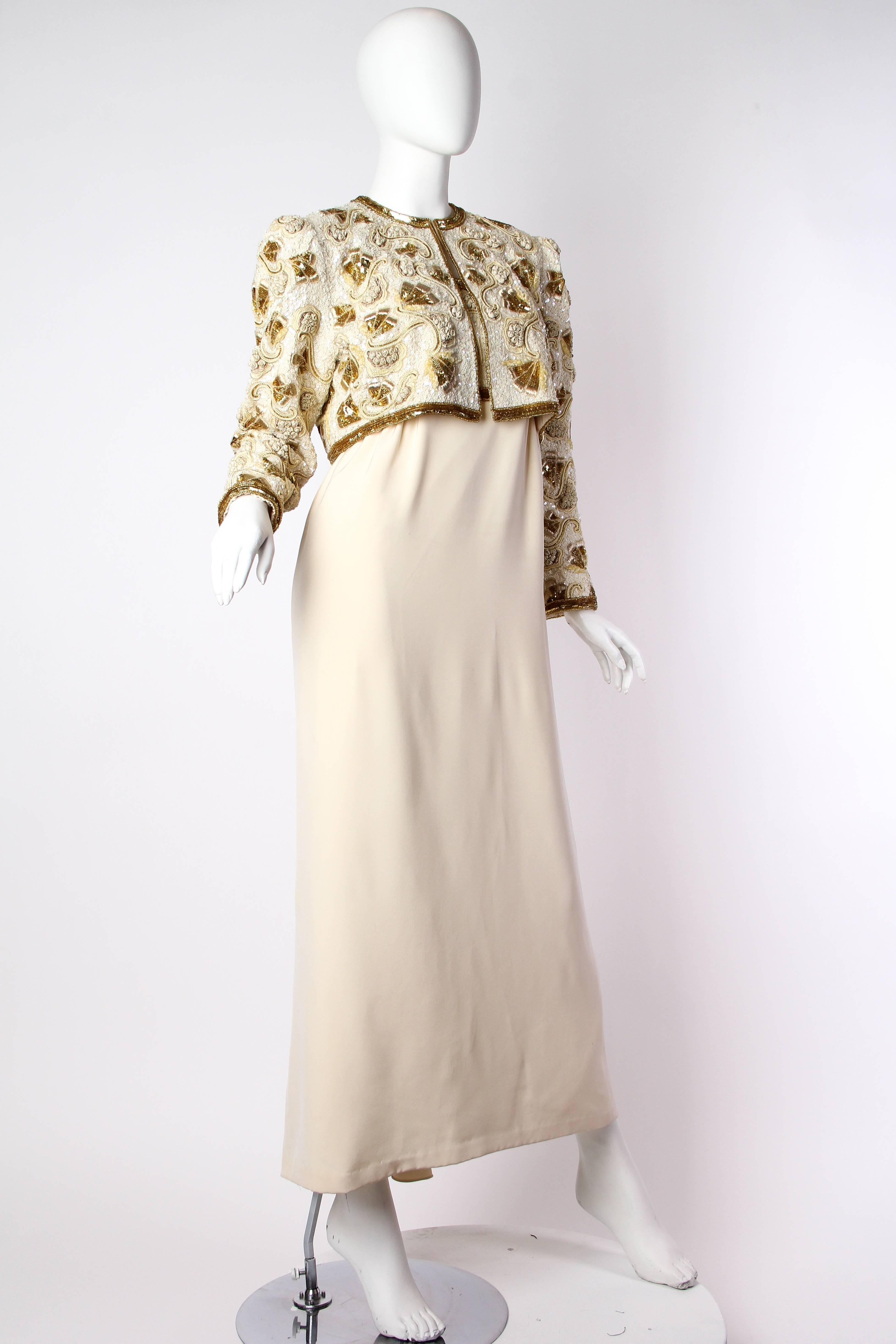 1980er KLEINFELD Elfenbein & Gold Seidenfaille Hand Perlenbesticktes und besticktes Kleid mit  im Zustand „Hervorragend“ im Angebot in New York, NY