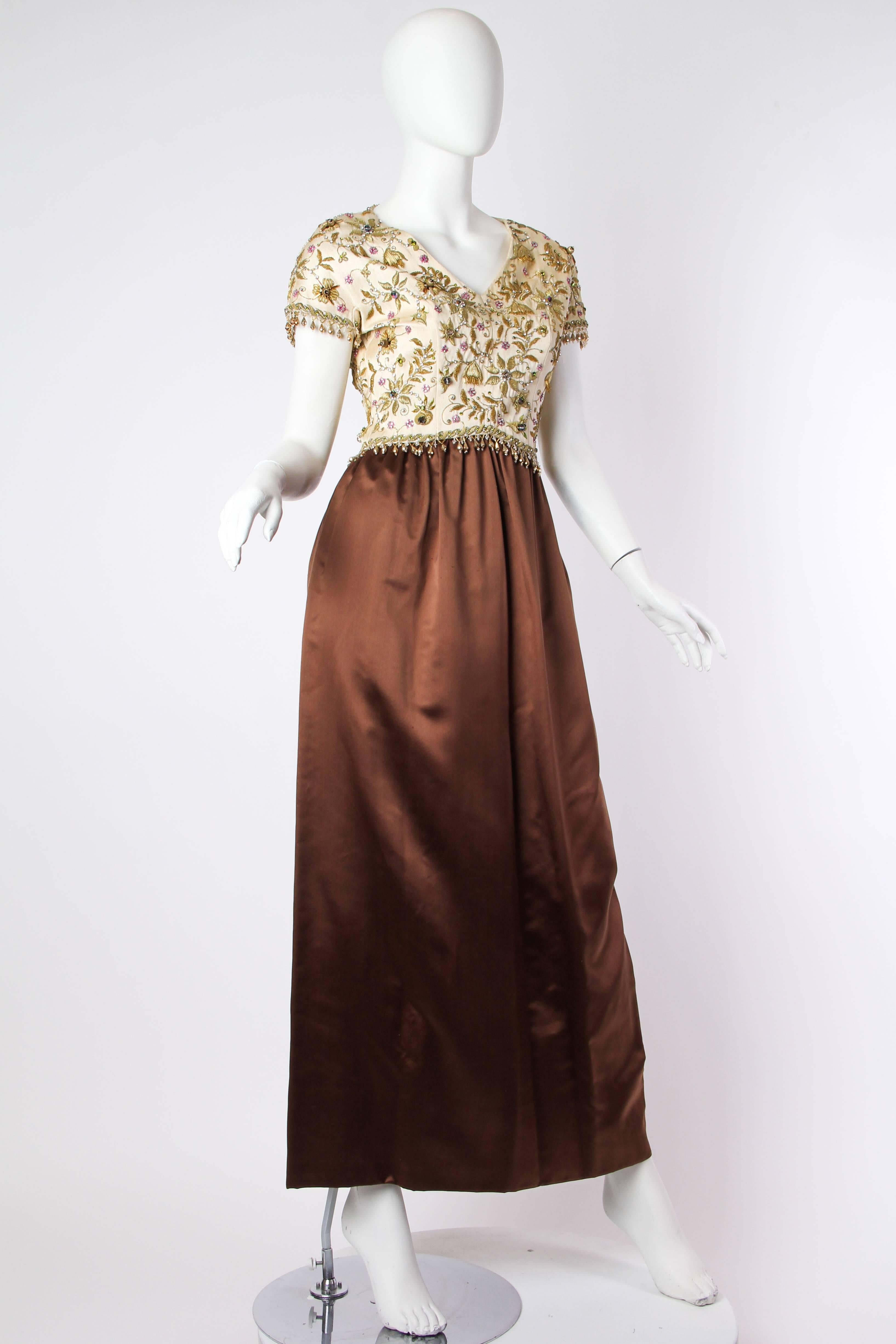 1950S BALENCIAGA Style Ivory & Brown Silk Duchess Satin Gown With Elaborate Gol In Excellent Condition For Sale In New York, NY