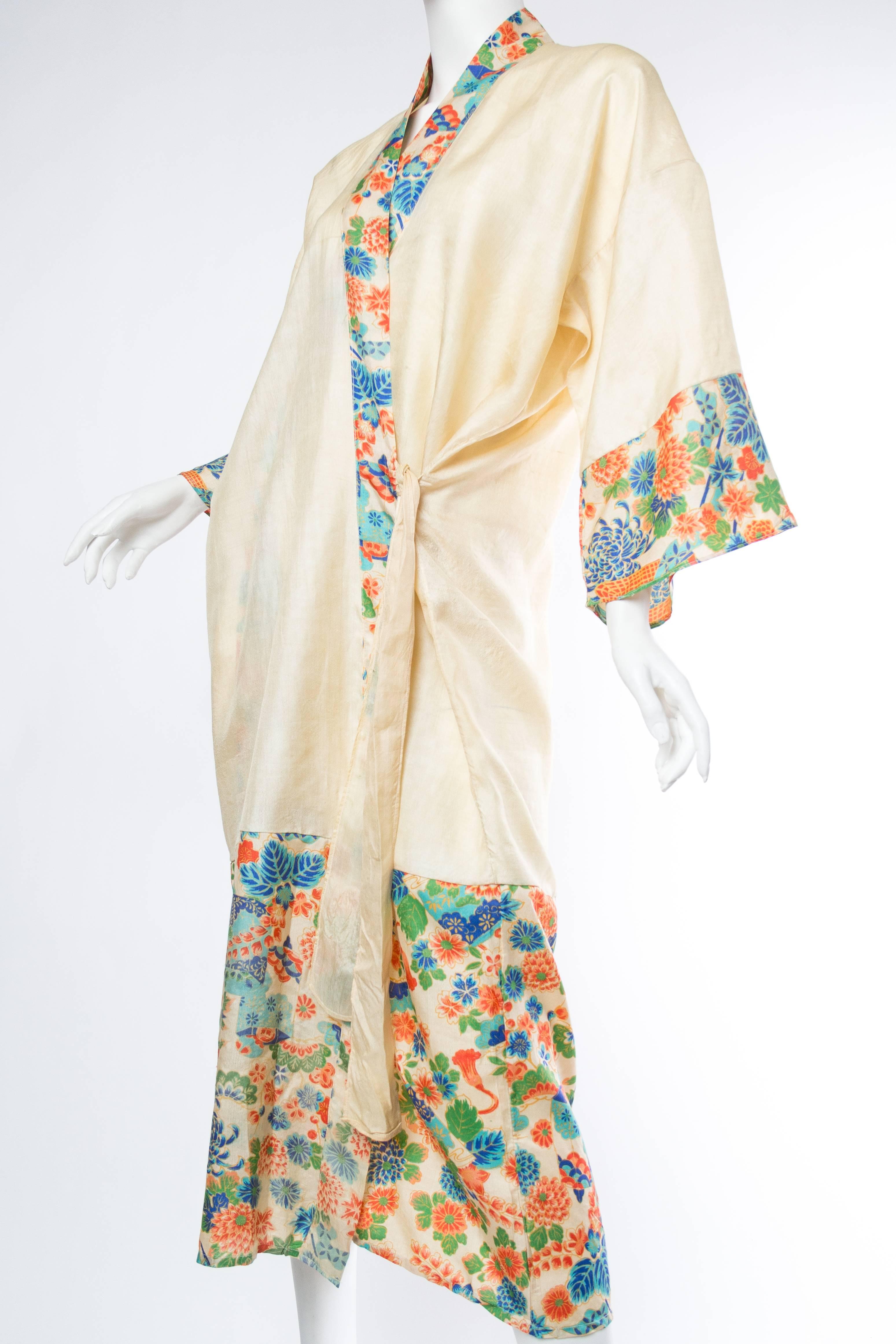 Beige 1920s Silk Dressing Kimono