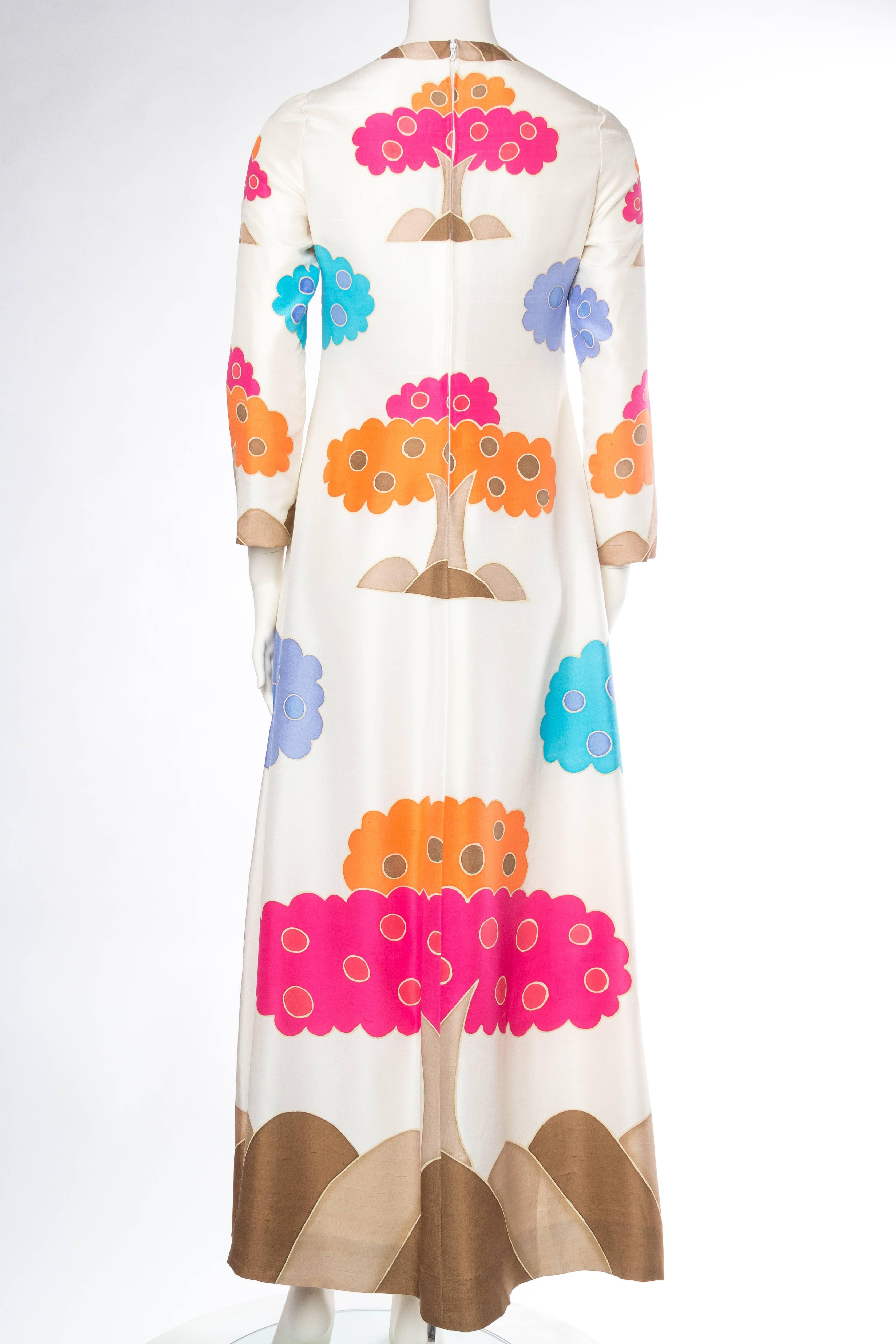 Women's Very Fine Hand-painted and Finished Silk Dress from the late 1960s