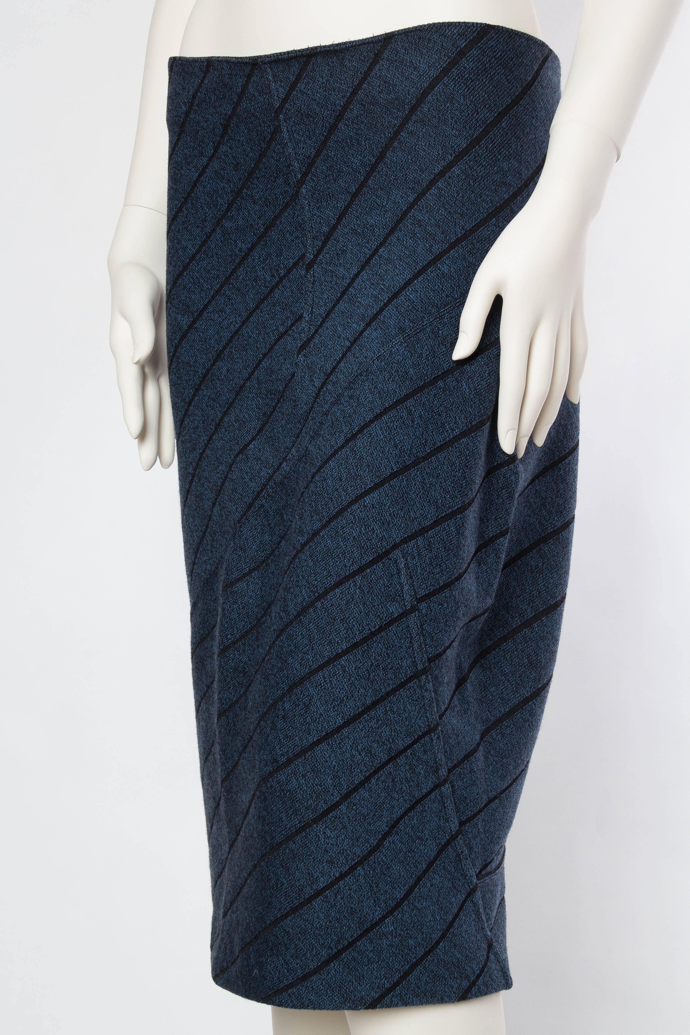 1980S AZZEDINE ALAIA Blue & Black Rayon Blend Knit High-Waisted Skirt In Excellent Condition For Sale In New York, NY