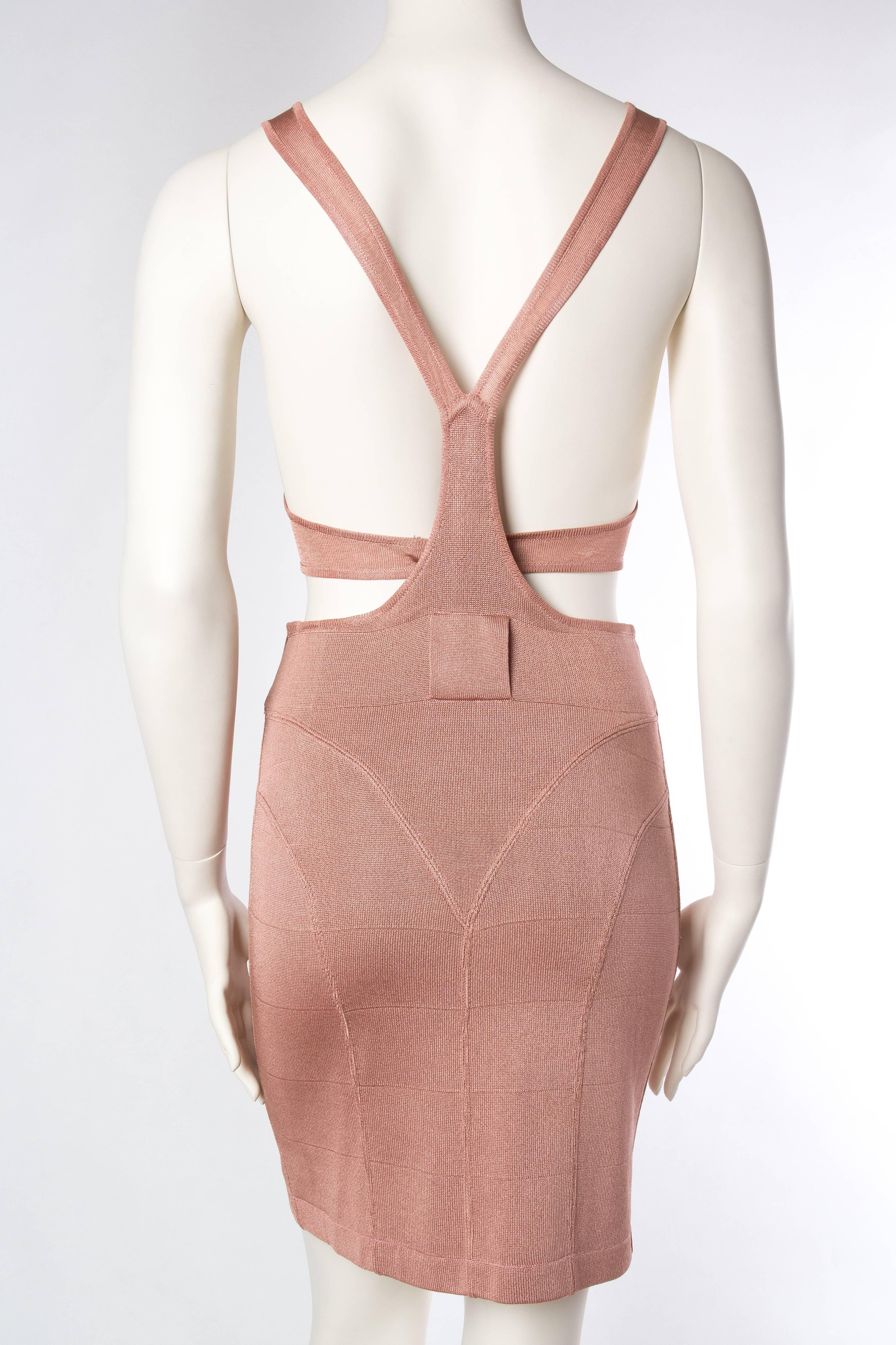 Women's 1990 ALAIA Blush Pink Rayon Jersey Bodycon Cocktail Dress With Cut Out Racer Ba For Sale
