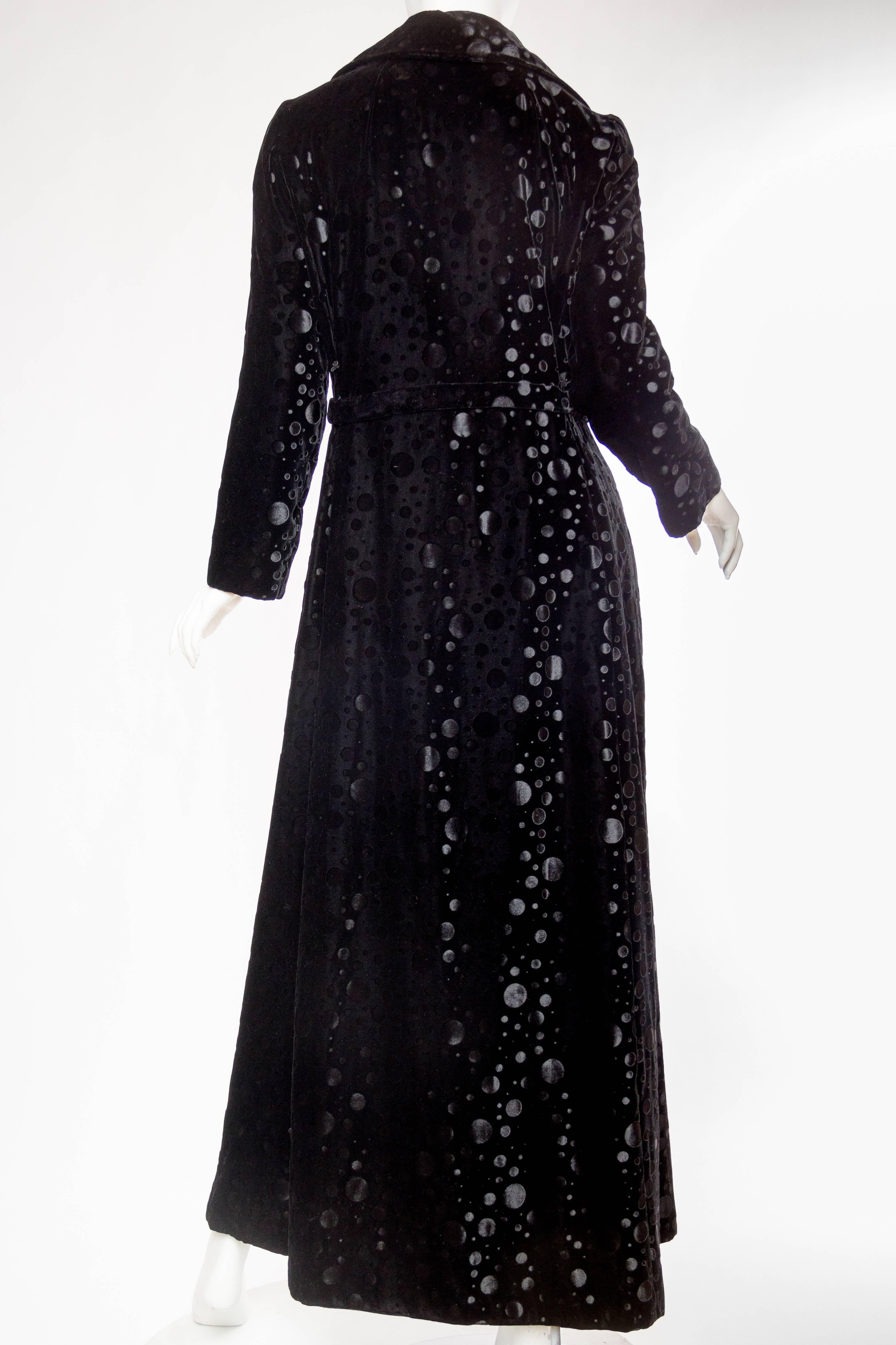 1960s Embossed Velvet Maxi-Coat In Excellent Condition In New York, NY