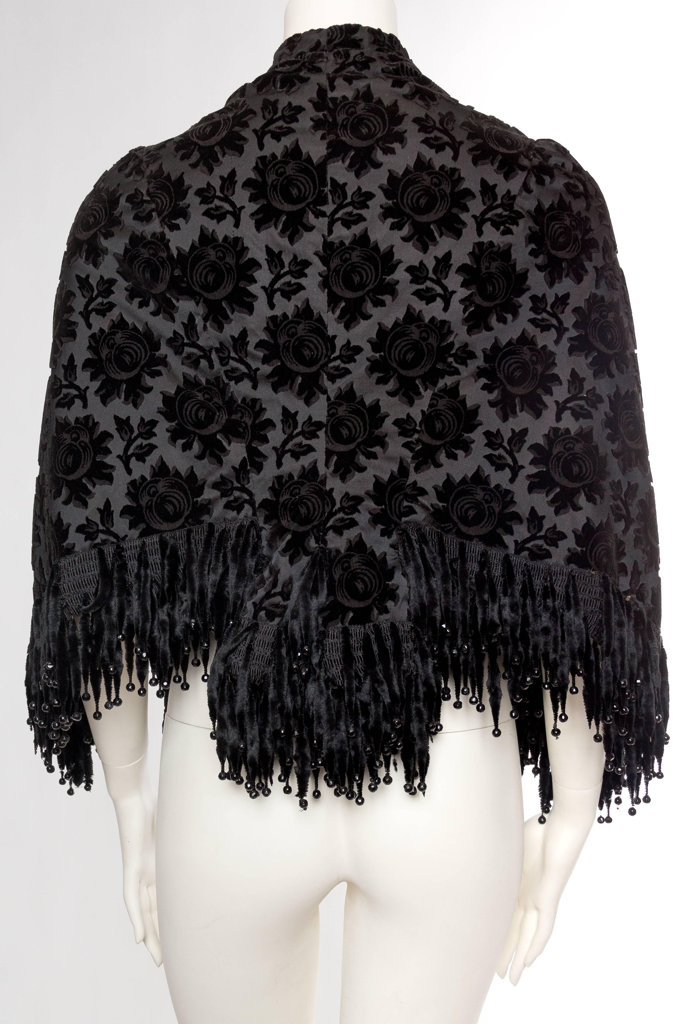 Viktorianische viktorianische schwarze Seide 1880 Venezianisch handgewebt Soprarizzo Samt Dolman Jacke W Damen im Angebot
