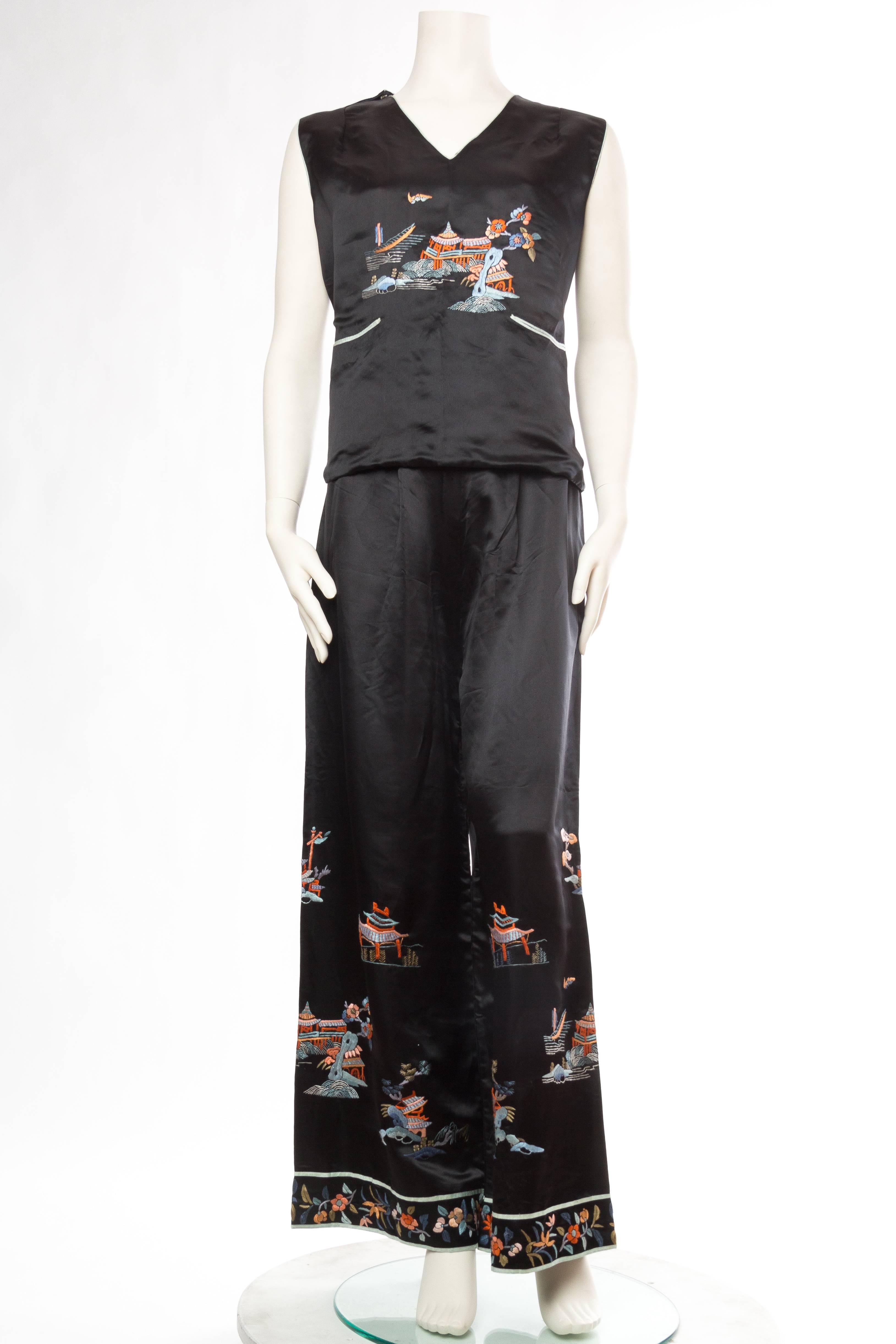 Black Antique Chinese Embroidered Pajamas 