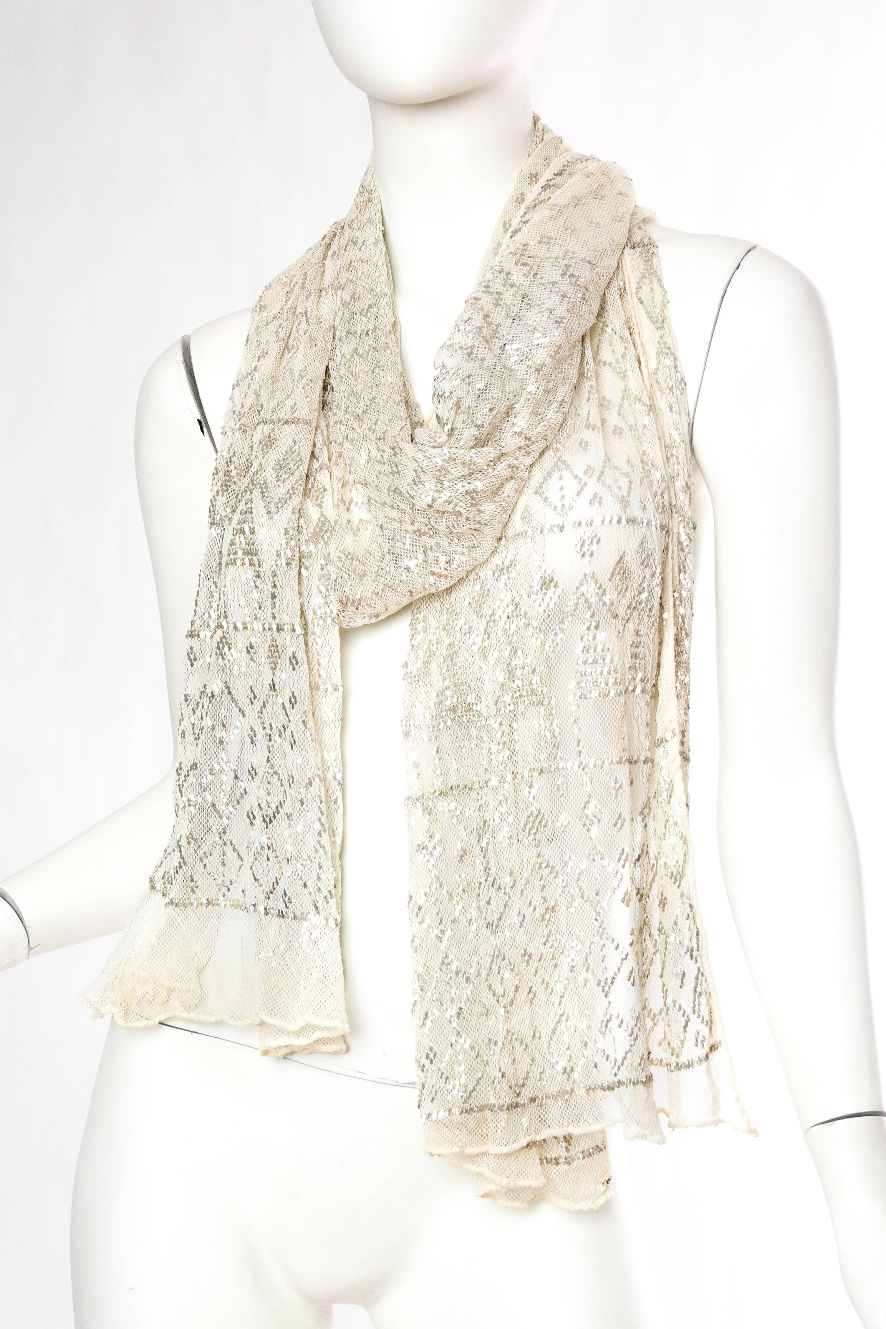 assuit scarf