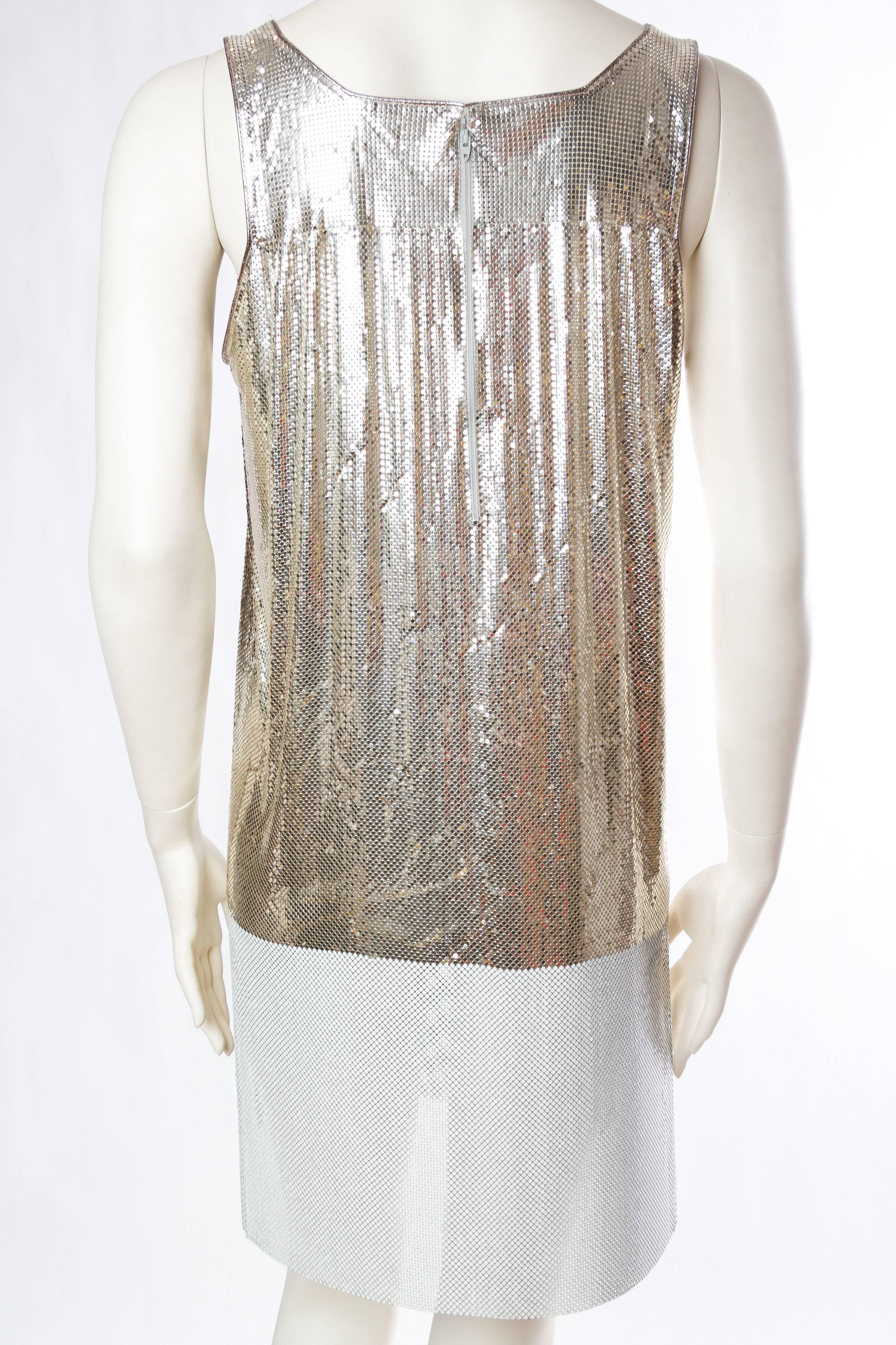 MORPHEW COLLECTION Silber & Weiß Metall Mesh Deco gemustert  Cocktail-Kleid Wit Damen im Angebot