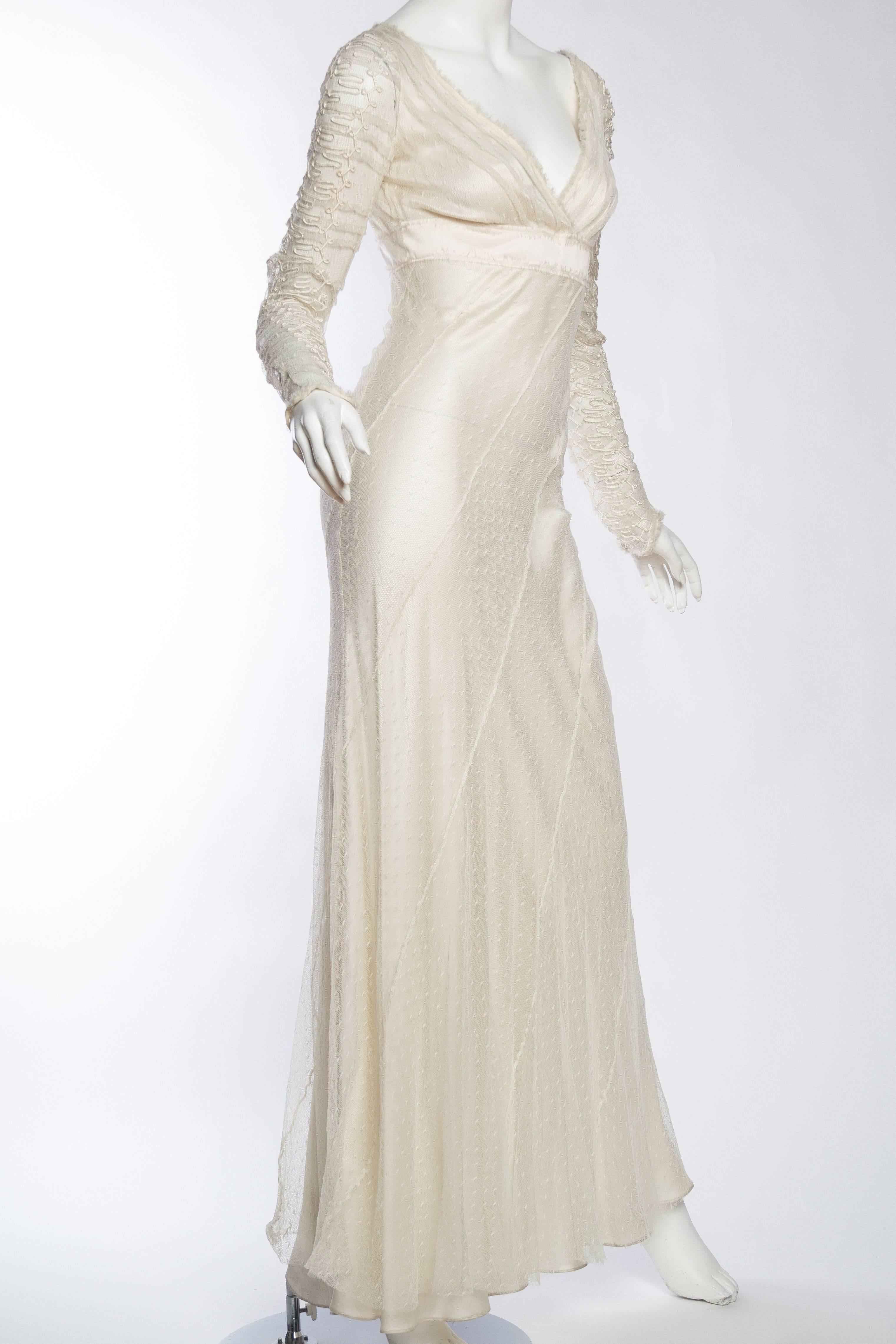 ALBERTA FERRETTI, années 1990, coupe en biais, charmeuse de soie et dentelle de tulle, taille Empire 1 Excellent état - En vente à New York, NY