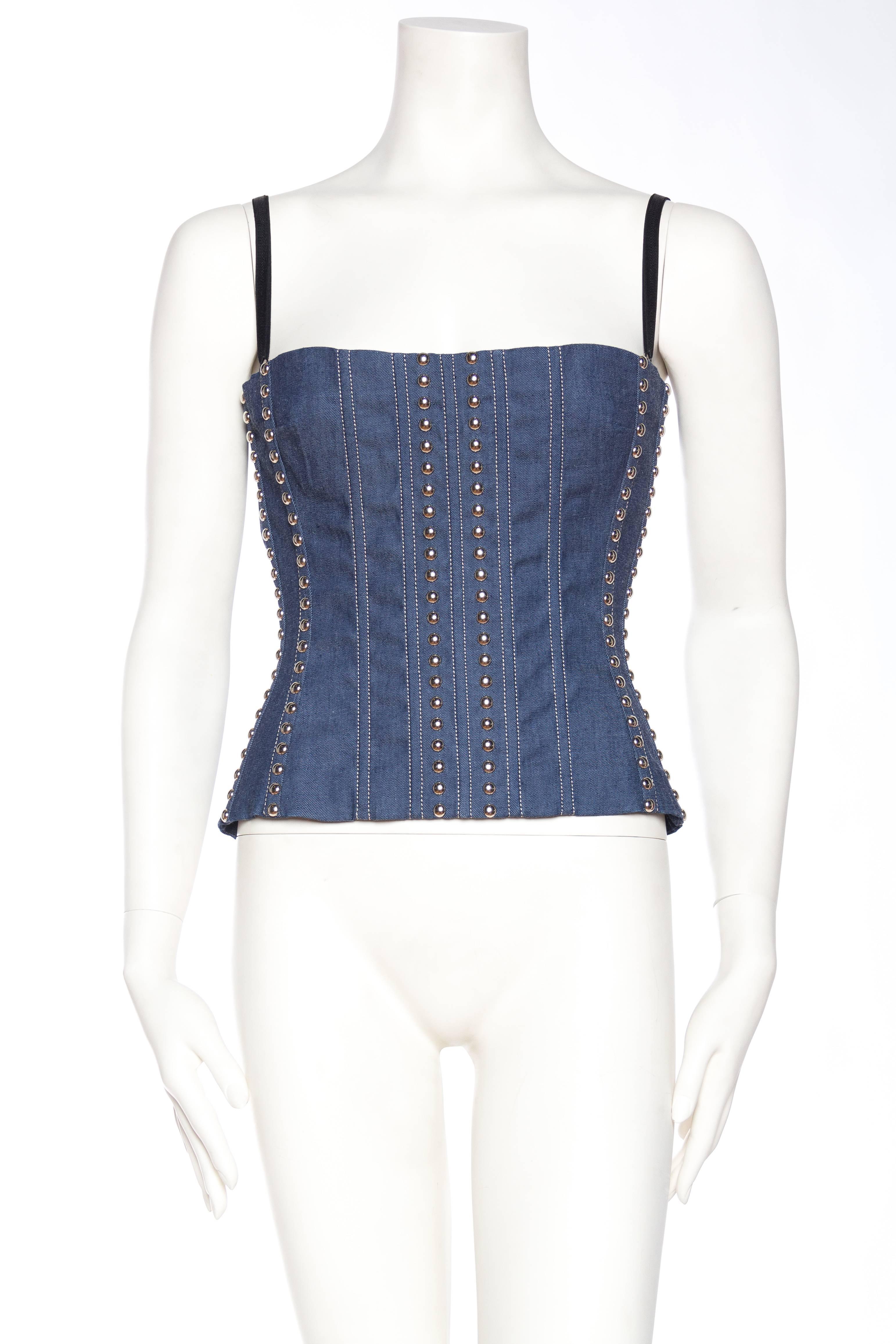 Corset has internal bra which is meant to be seen over the top of the corset when it is worn. 
