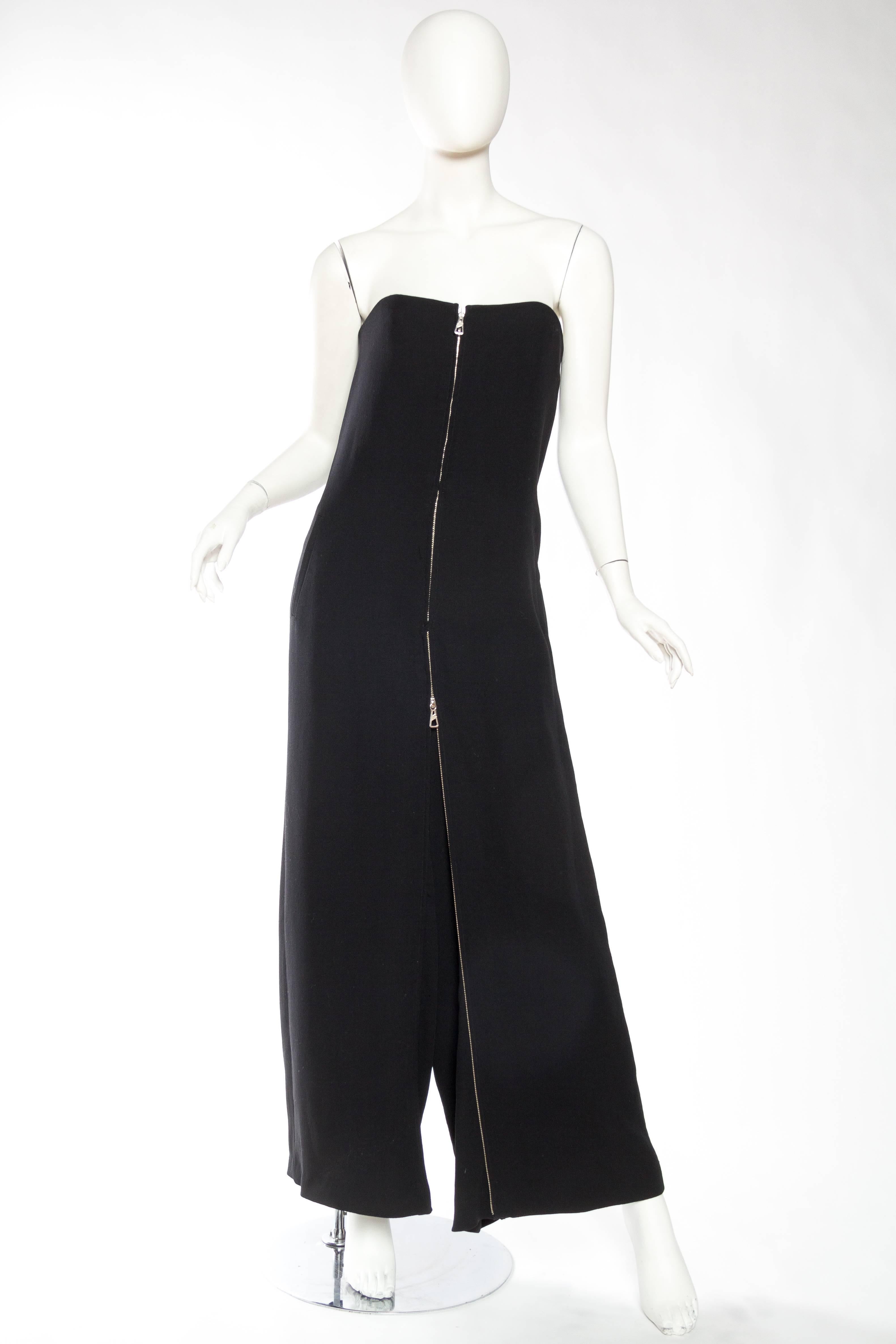 2000S JEAN PAUL GAULTIER Schwarzer Jumpsuit, der durch einen zentralen Reißverschluss zum Kleid wird