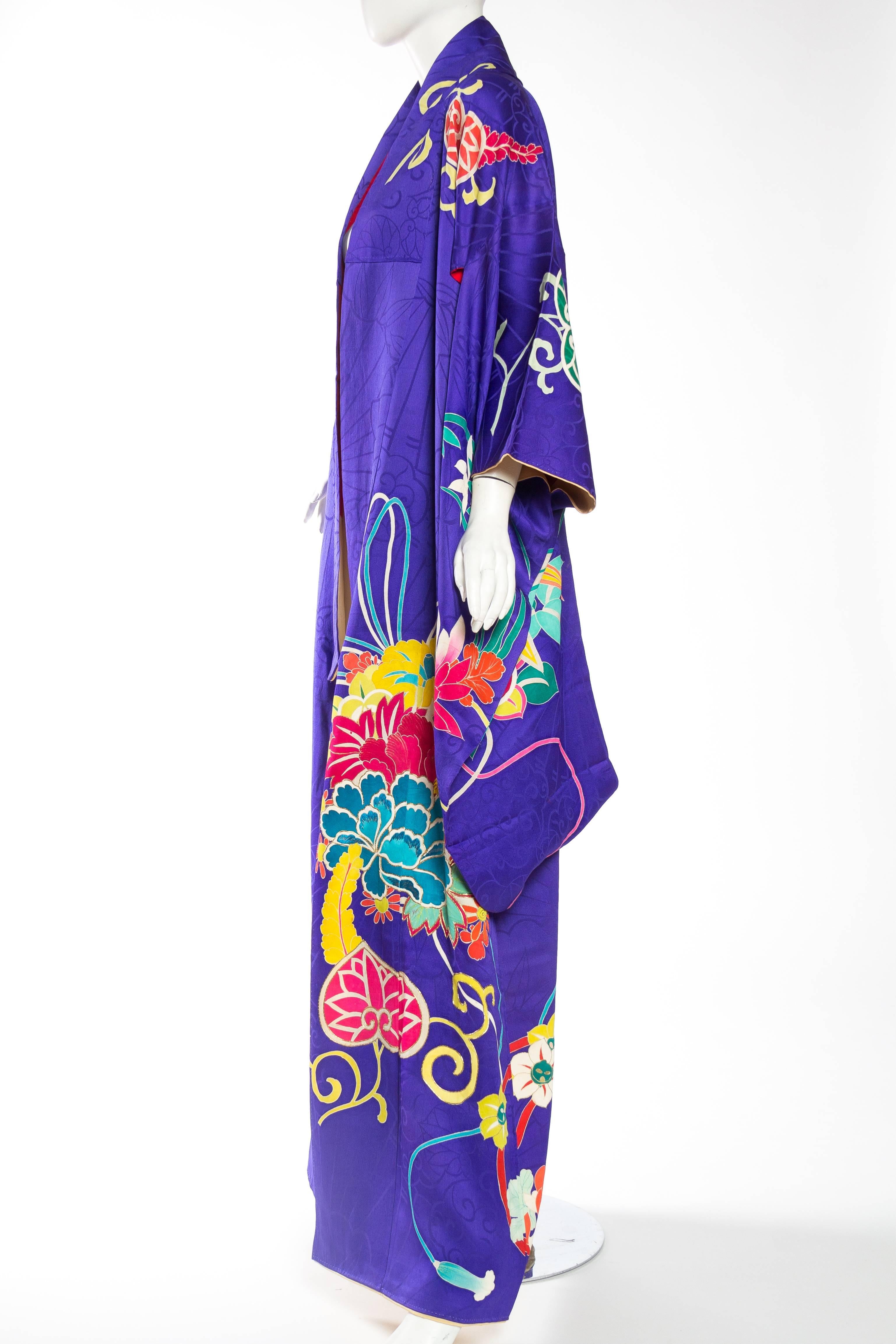 Beautiful Hand-painted and Embroidered Japanese Kimono 2