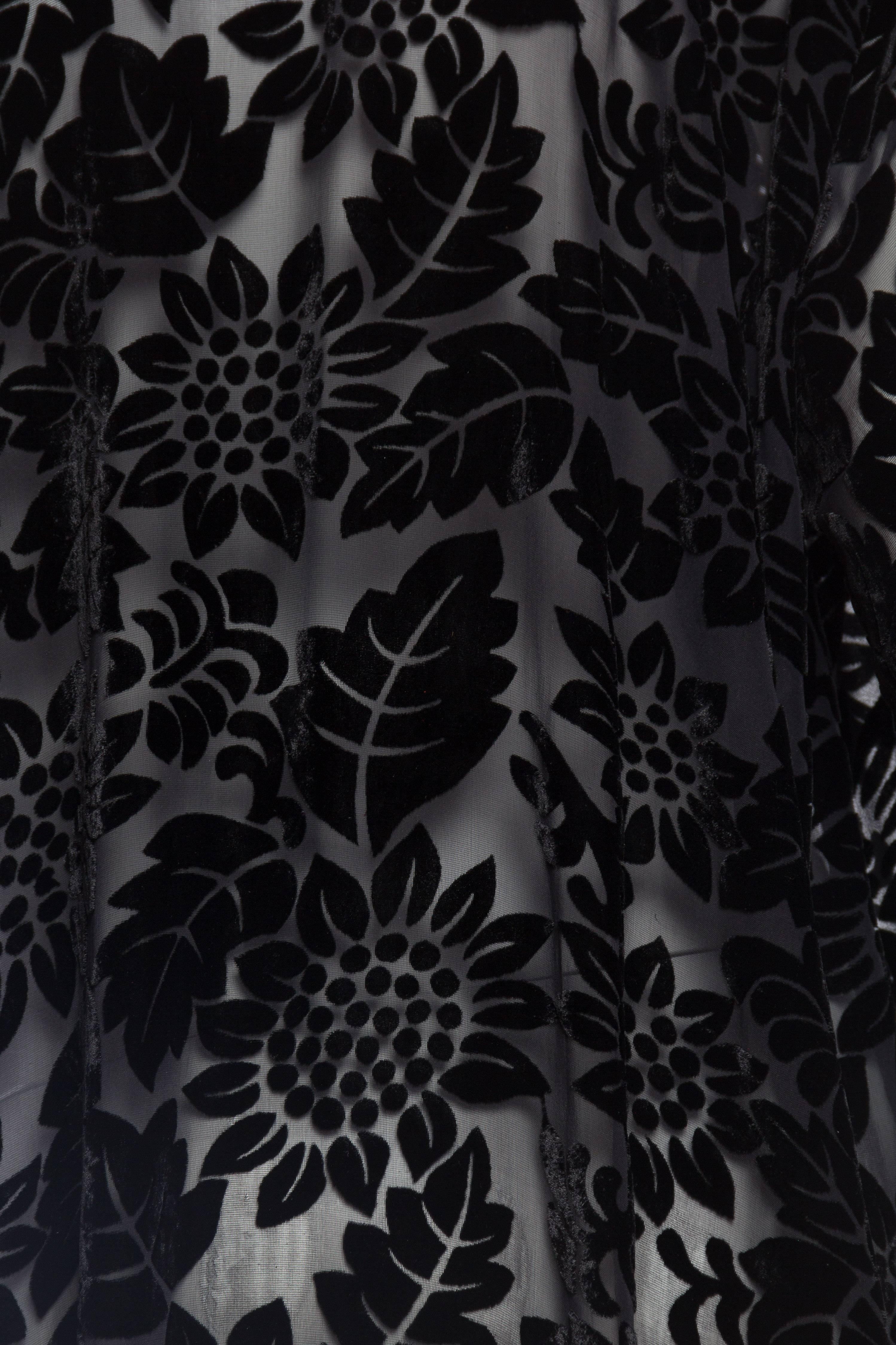 MORPHEW COLLECTION Black Floral Silk Burnout Velvet Sheer Fringed  Kimono For Sale 2
