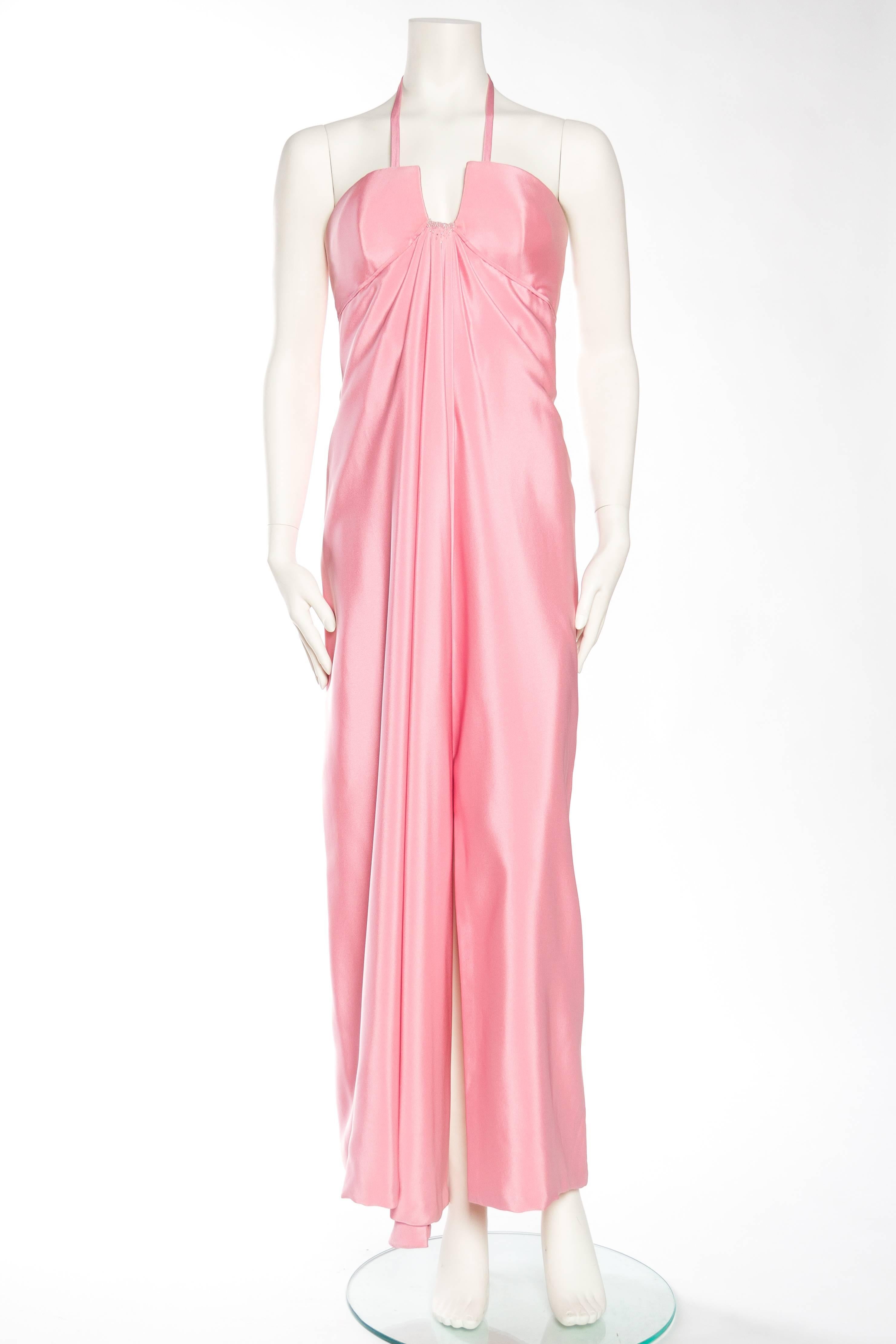 1970S  VALENTINO Style Baby Pink Haute Couture Silk Crepe Boned Empire Waist Go In Excellent Condition In New York, NY