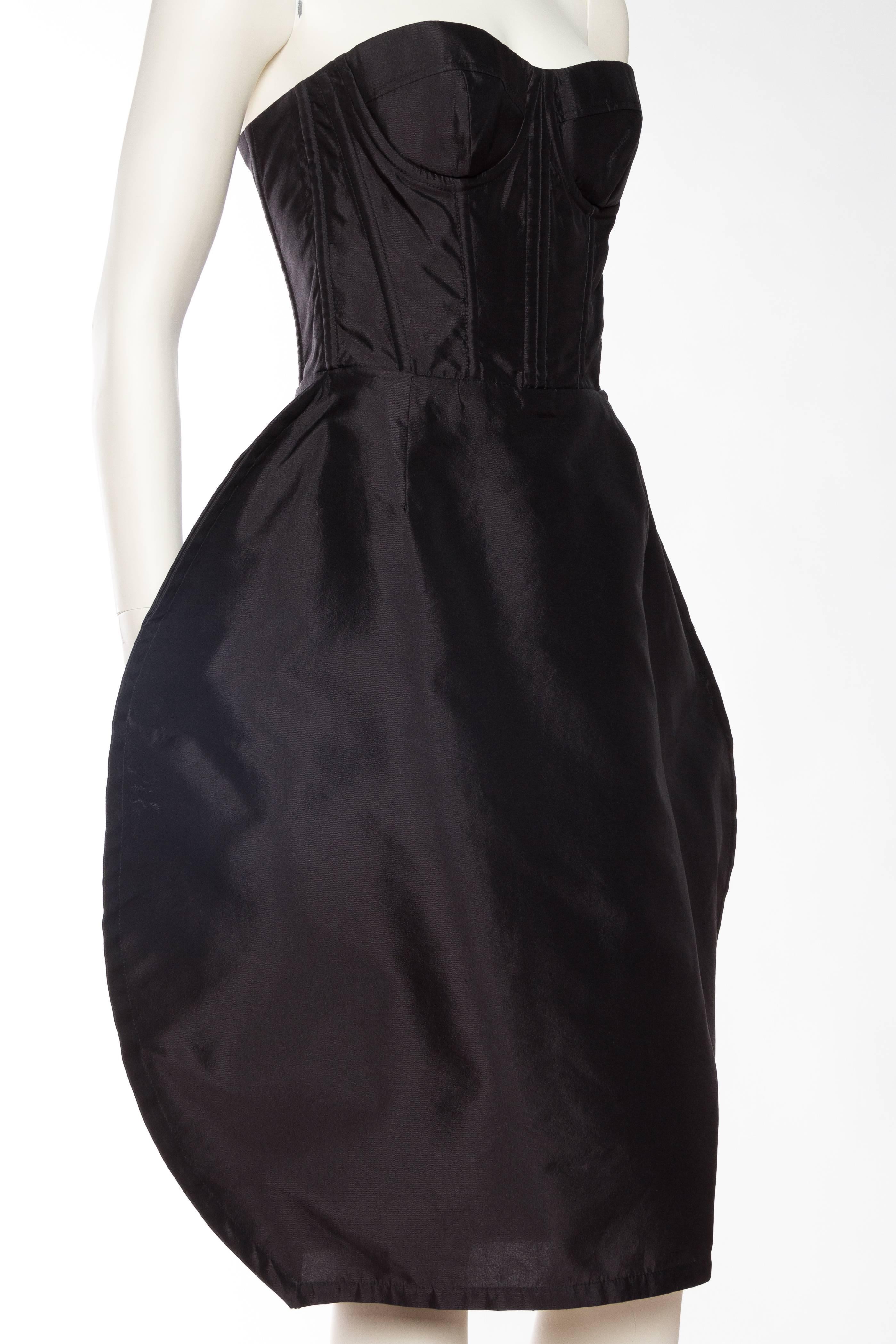2000S DOLCE & GABBANA Black Silk Twill Strapless Bustier Cocktail Dress With Po In Excellent Condition In New York, NY