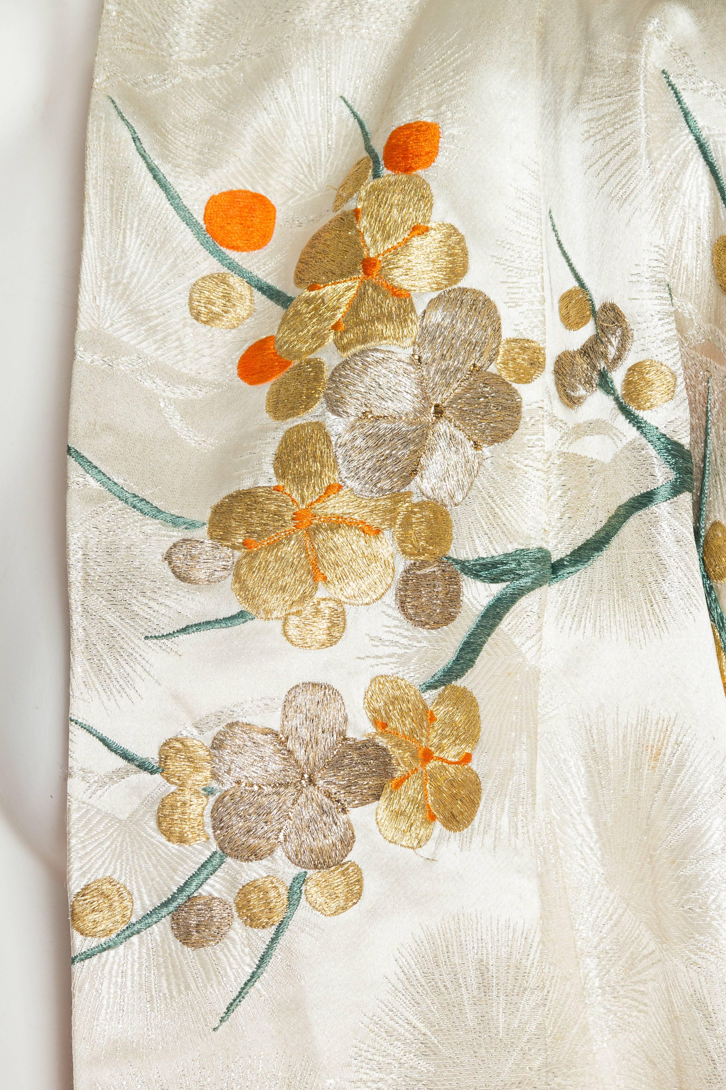 Gorgeous Metallic Gold Tree of Plenty Embroidered Japanese Kimono 5