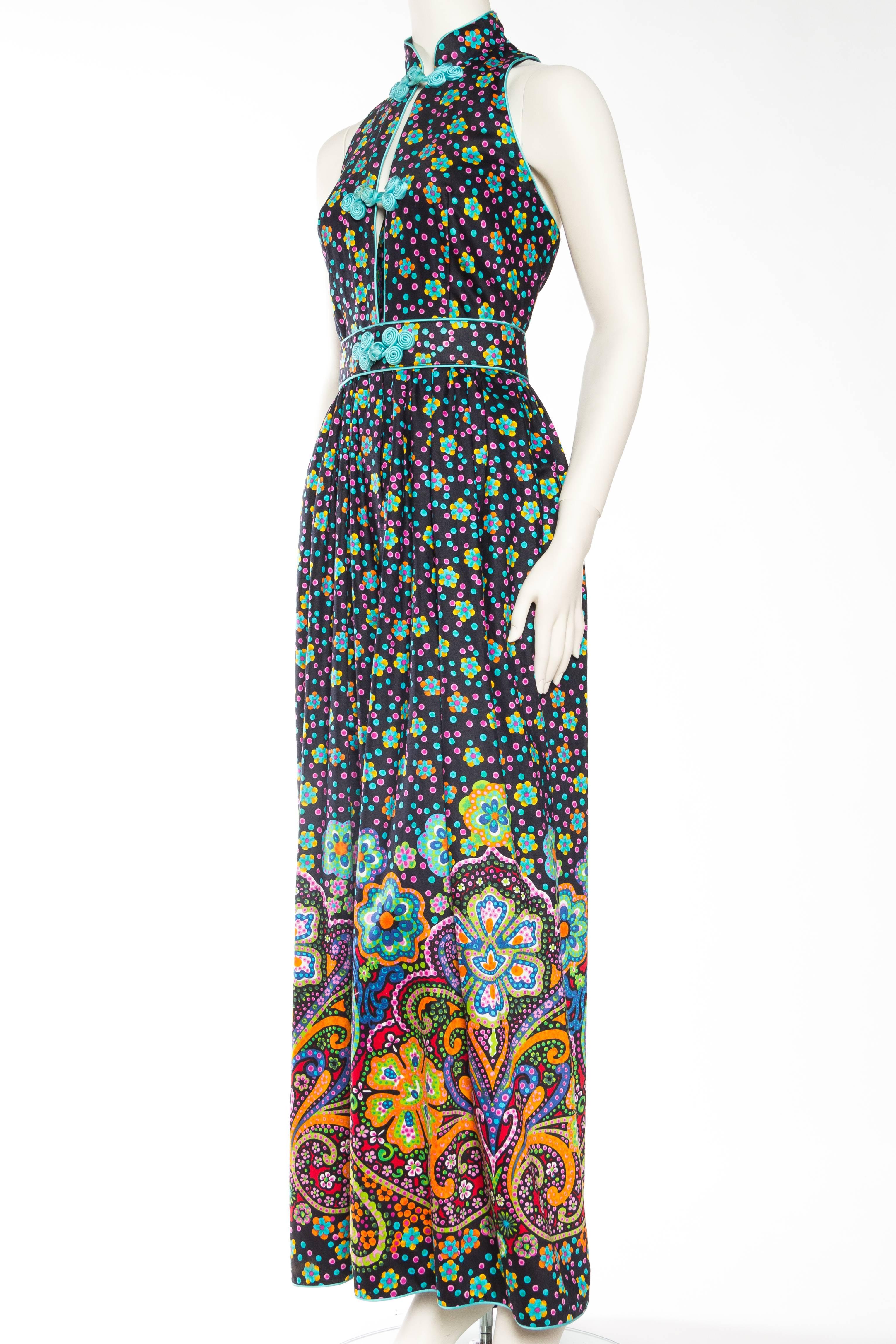 Rare Early 1970s Oscar De la Renta Cotton Floral Dress In Excellent Condition In New York, NY