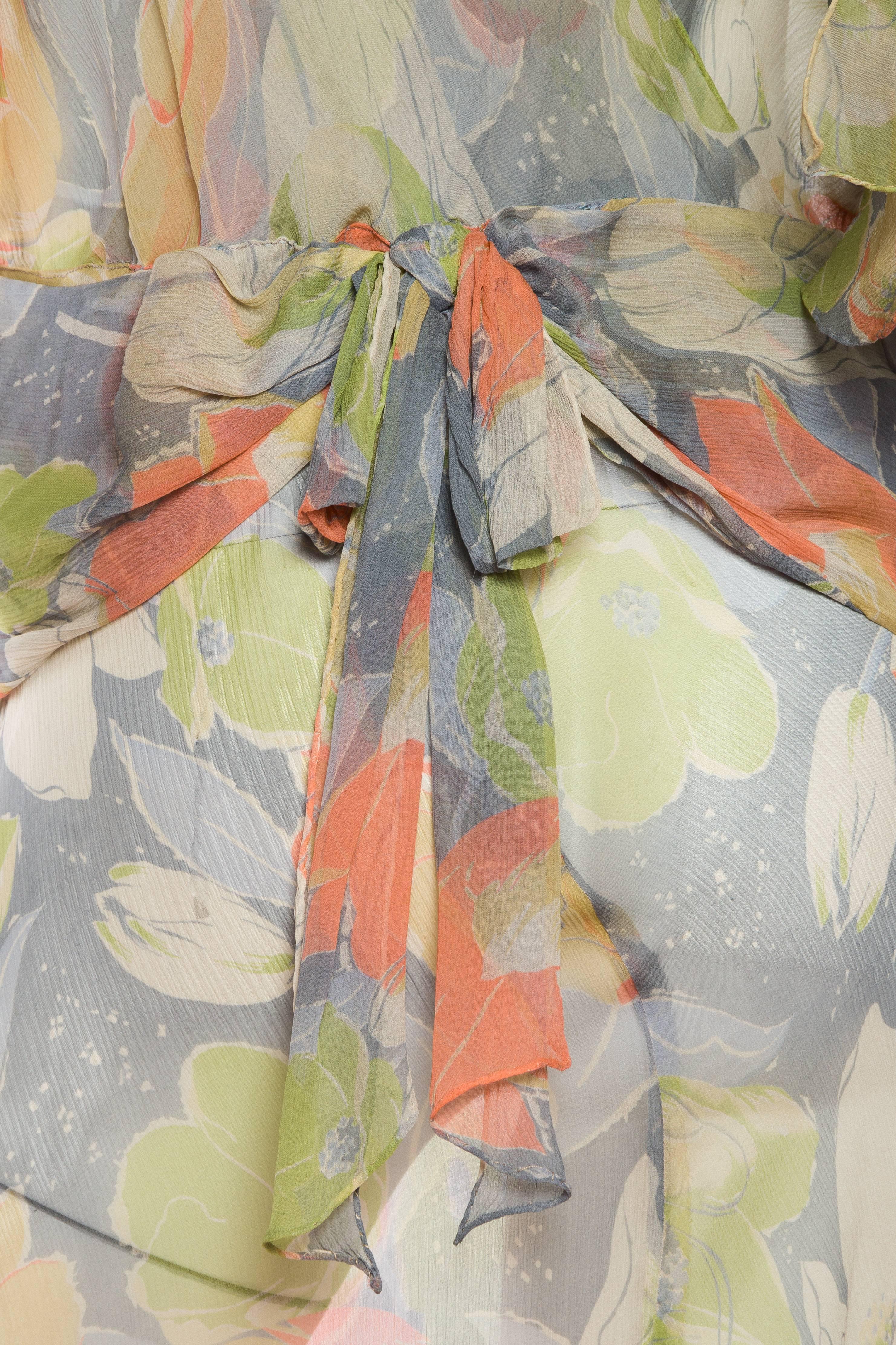 Beautifully Finished Sheer 1930s Bias-Cut Floral Silk Chiffon Dress 5