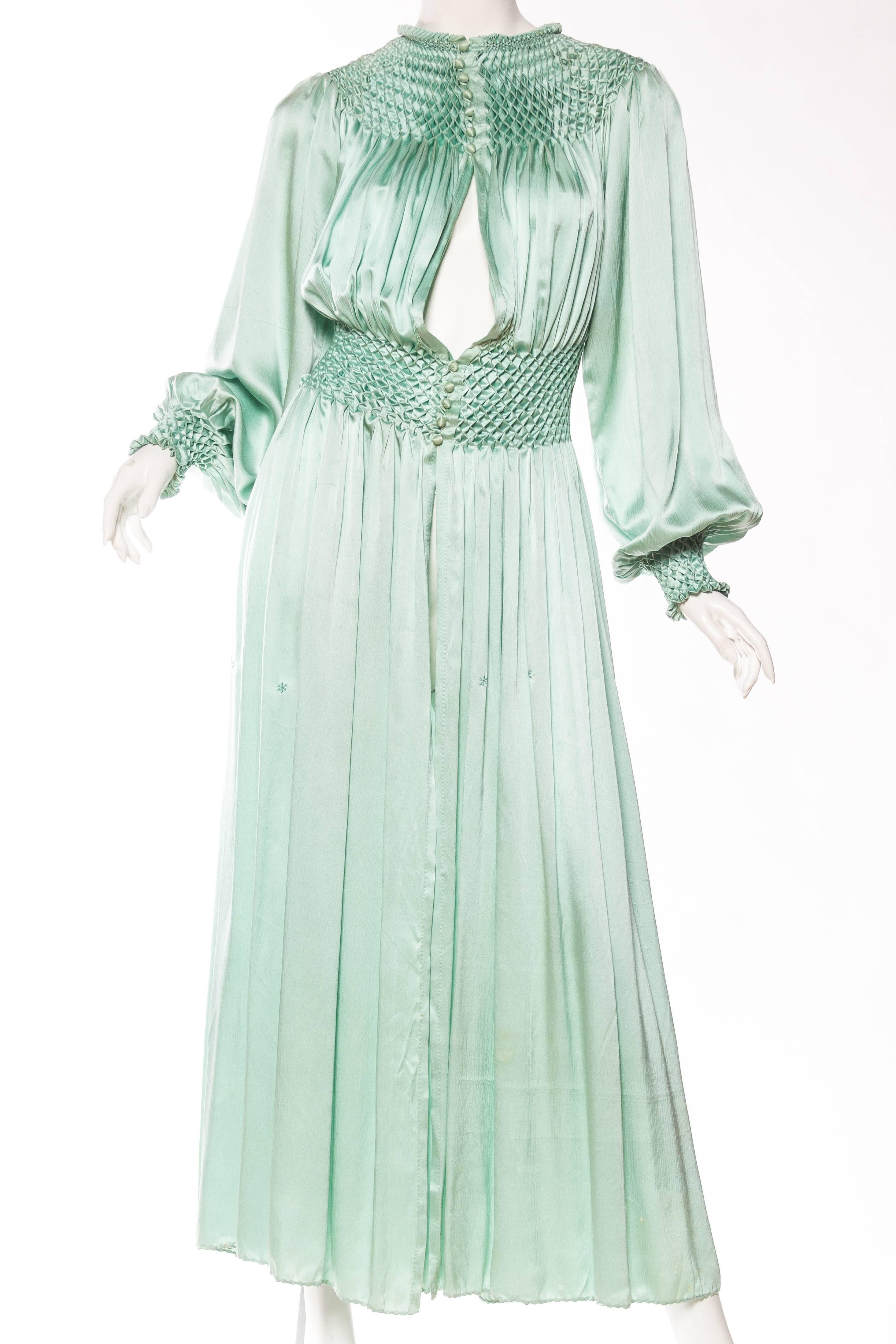 1940s dressing gown