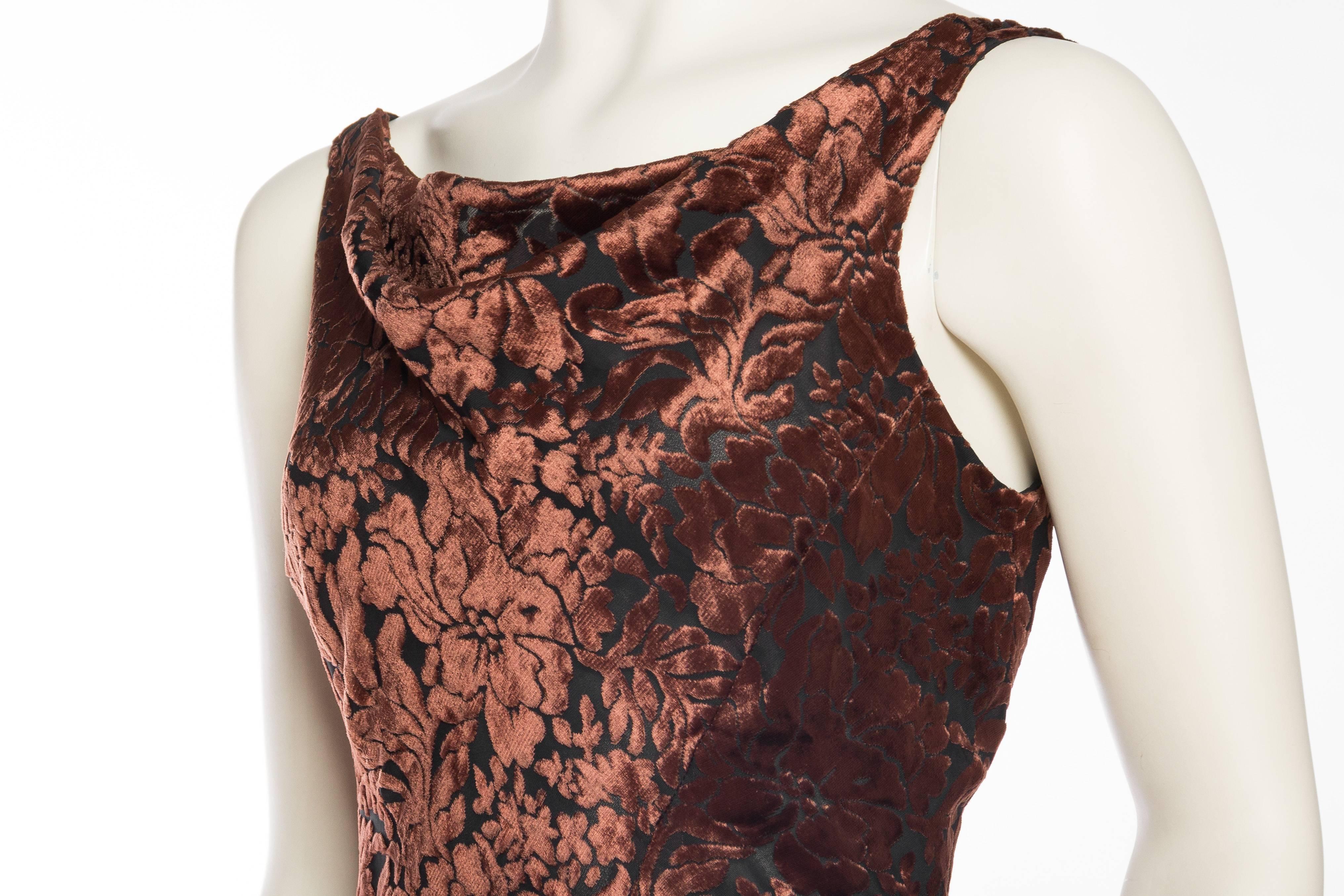 1990S CARMEN MARC VALVO Chocolate Brown & Black Rayon Silk Burnout Velvet Backl In Excellent Condition For Sale In New York, NY