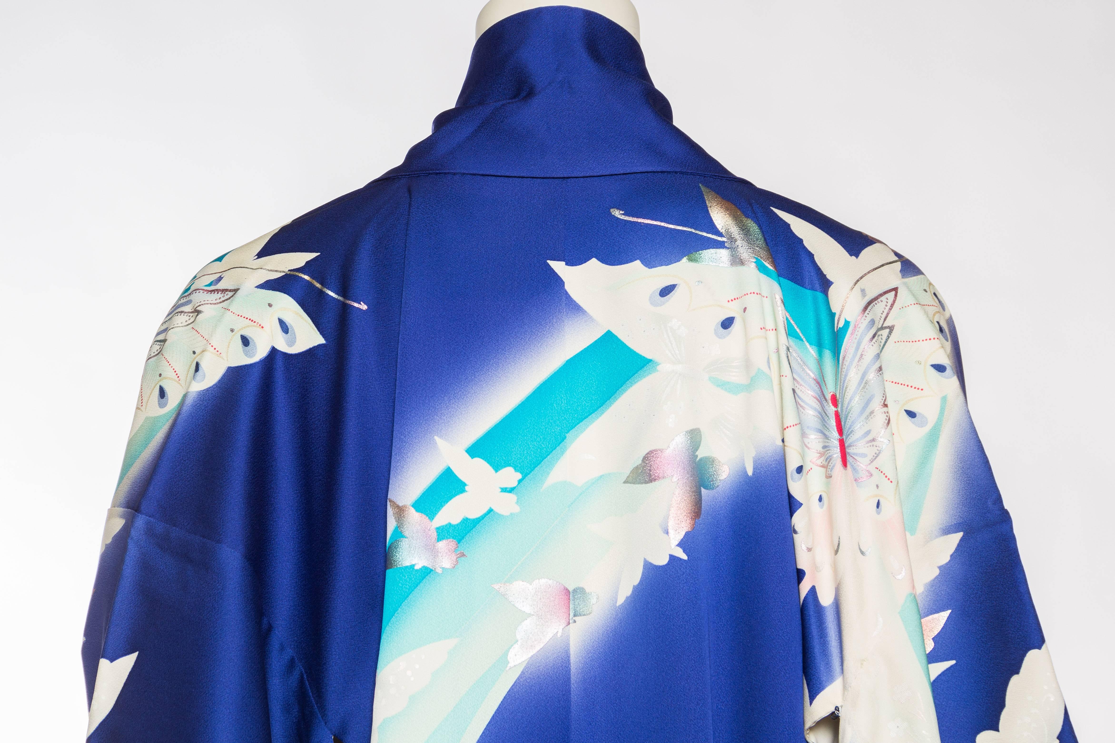 1940S Blau Teal Seide Kimono mit Schmetterling Druck im Angebot 4