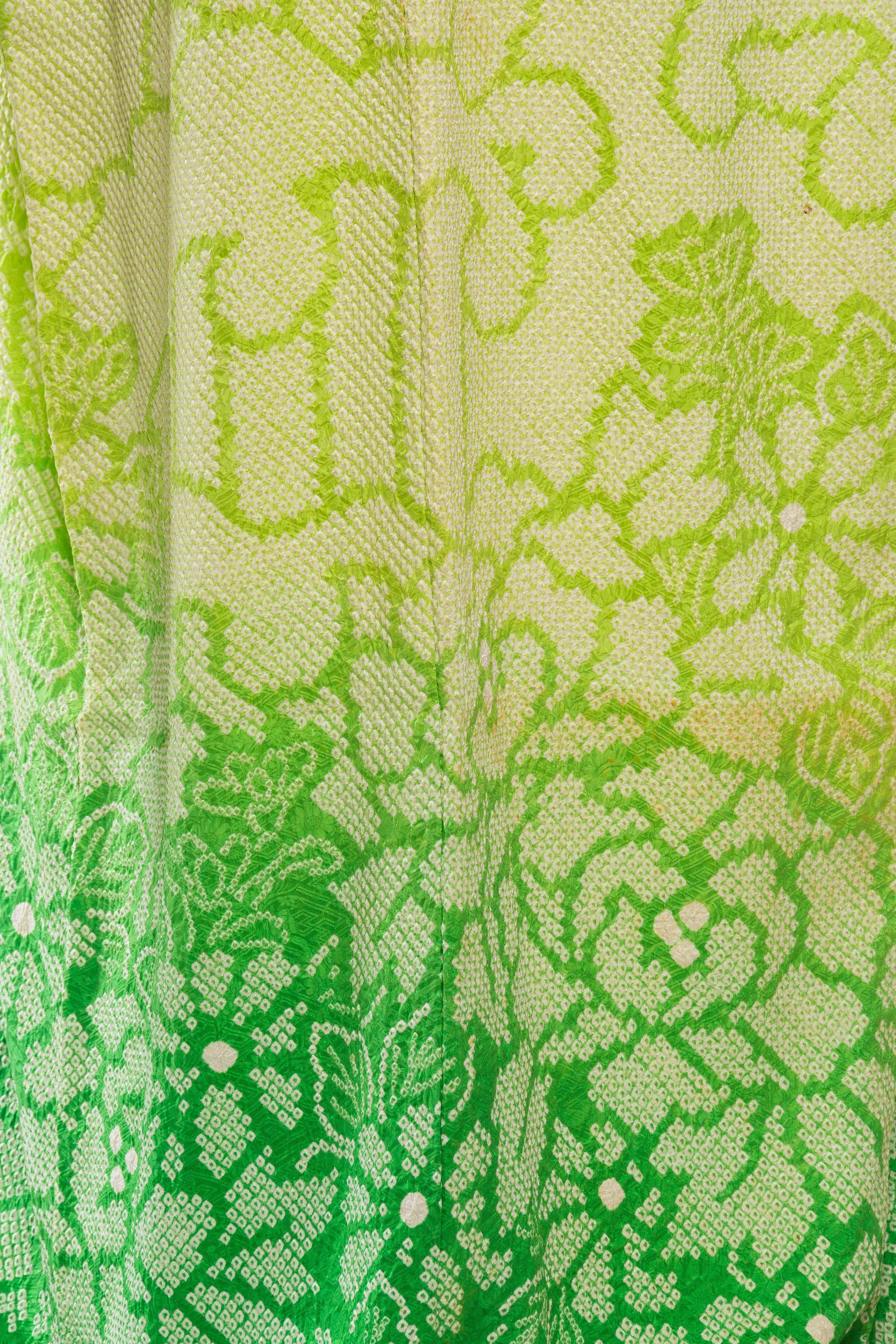 1960S Lime Green Japanese Shibori Silk  Dyed With Ombre Kimono For Sale 3