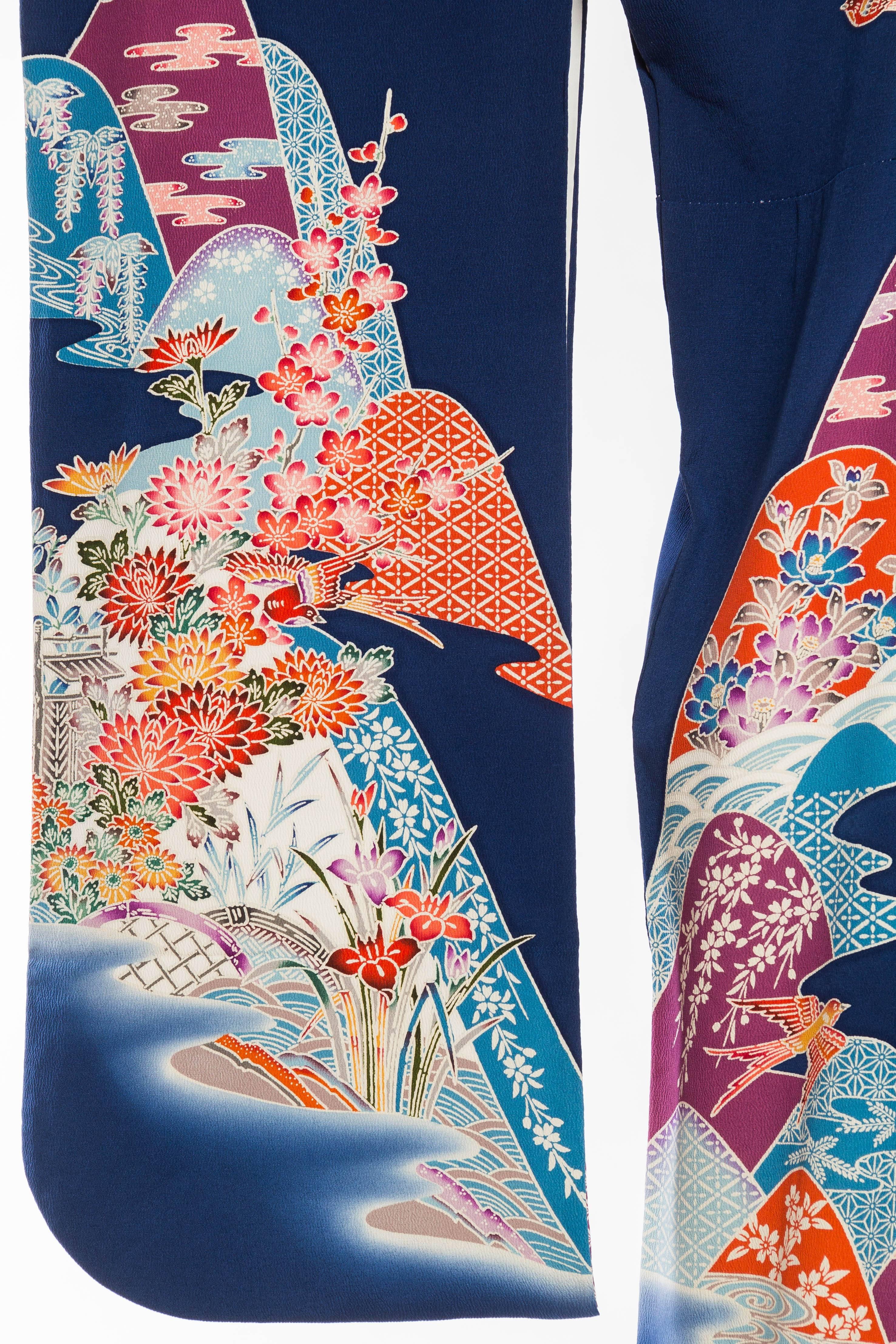 1960S Silk Rare Hand Painted Japanese  Kimono For Sale 2