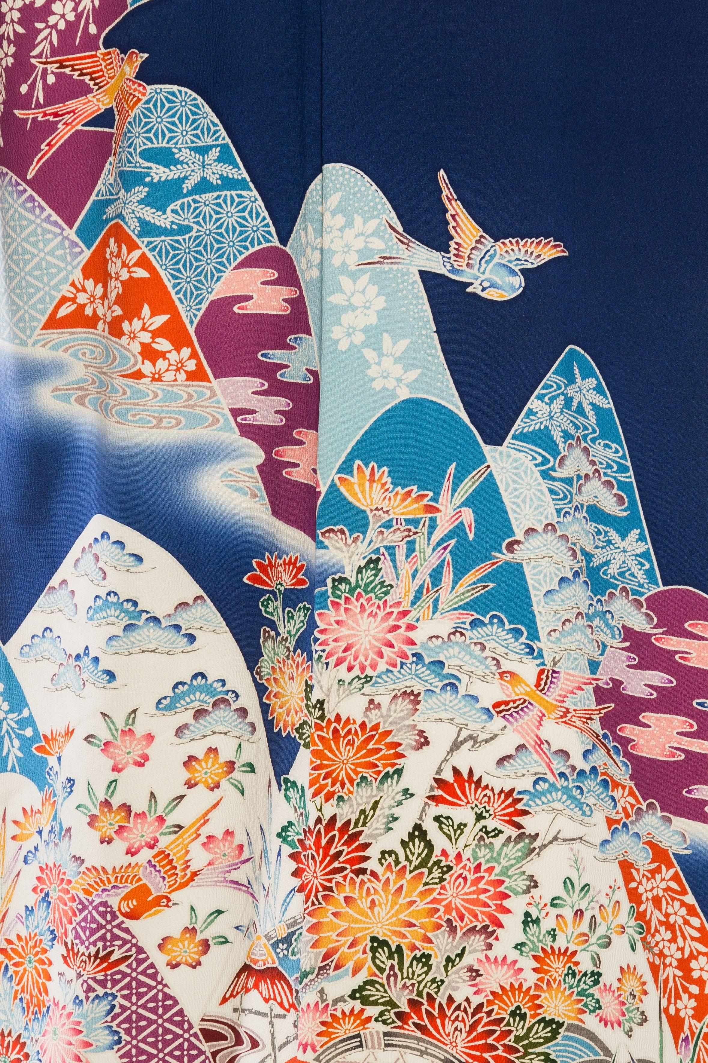 1960S Silk Rare Hand Painted Japanese  Kimono For Sale 3