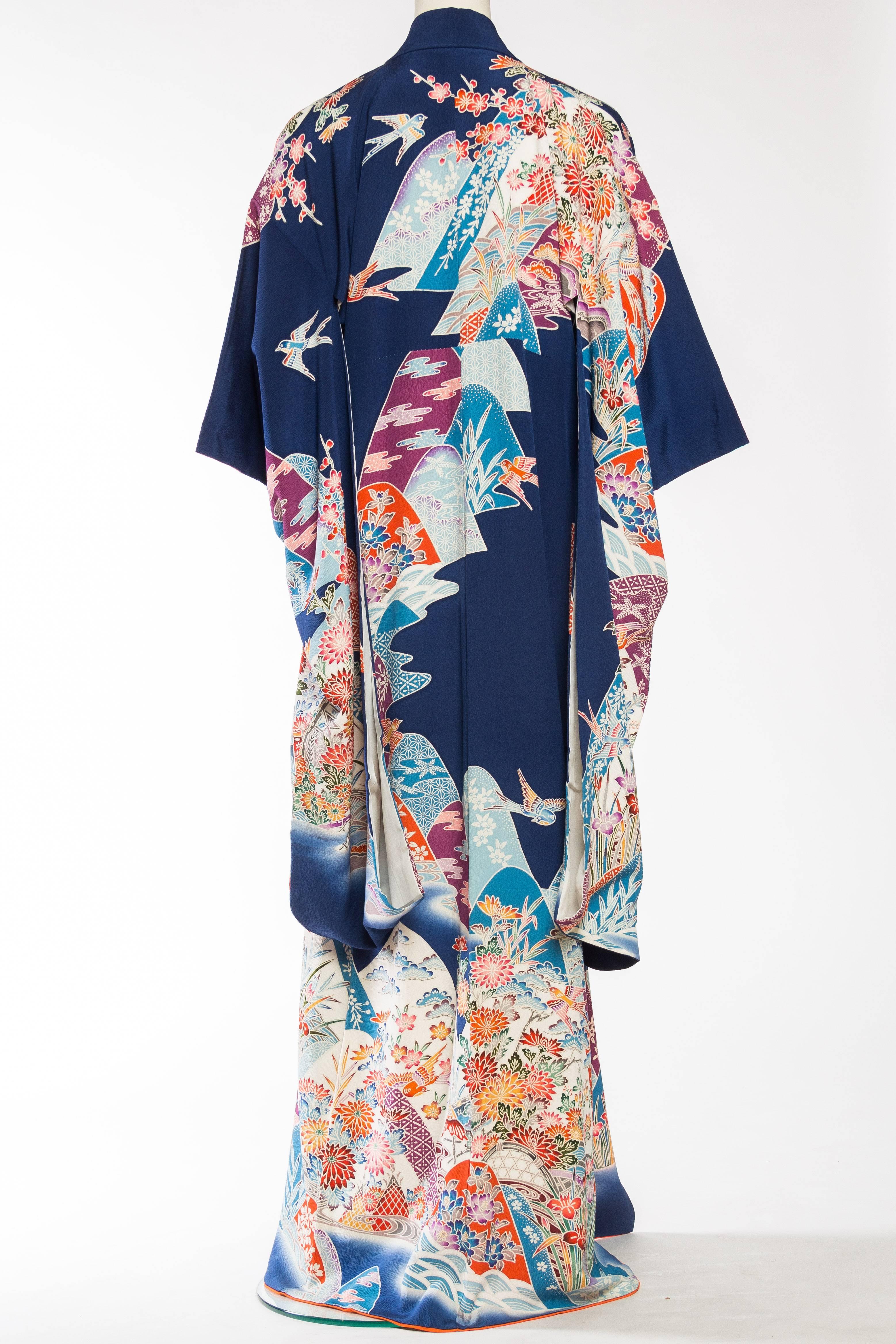 Gray 1960S Silk Rare Hand Painted Japanese  Kimono For Sale