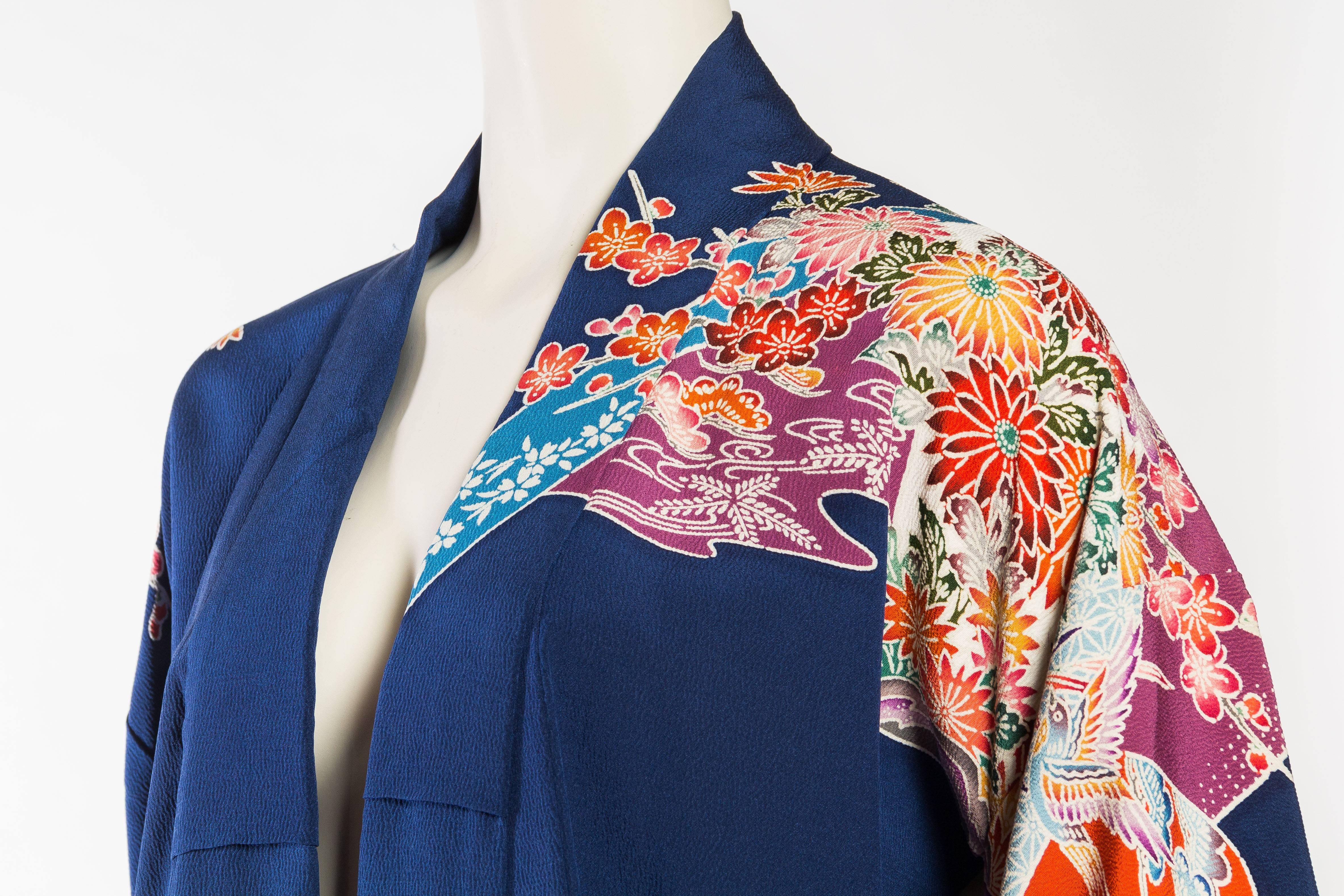 1960S Silk Rare Hand Painted Japanese  Kimono In Excellent Condition For Sale In New York, NY