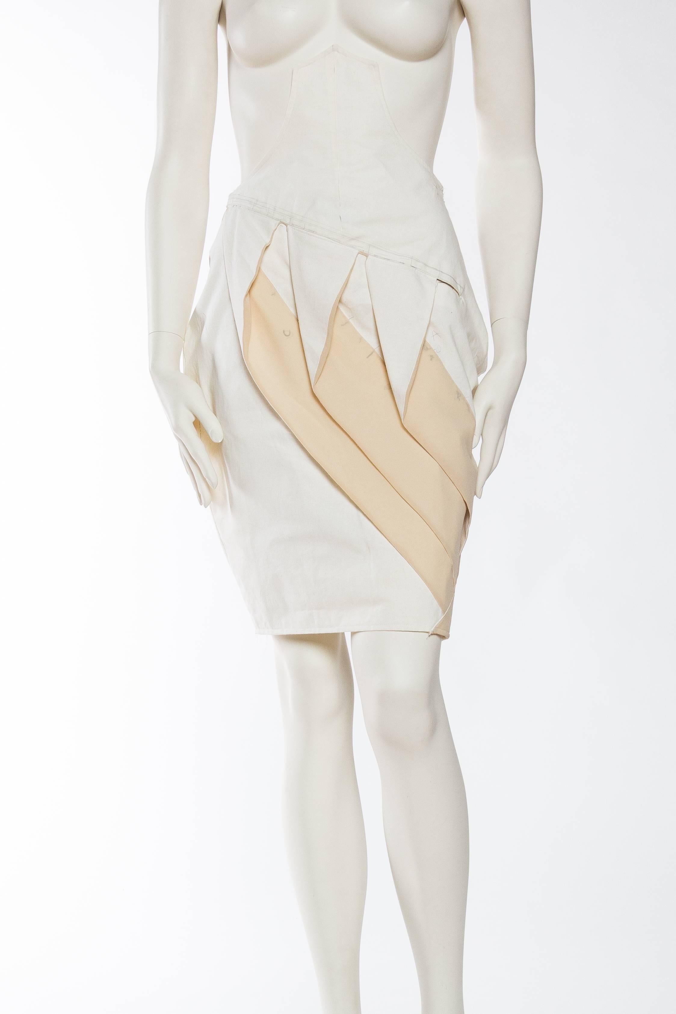 2000S JOHN GALLIANO Working Muslin Sample Skirt From Galliano's Archive In Excellent Condition For Sale In New York, NY