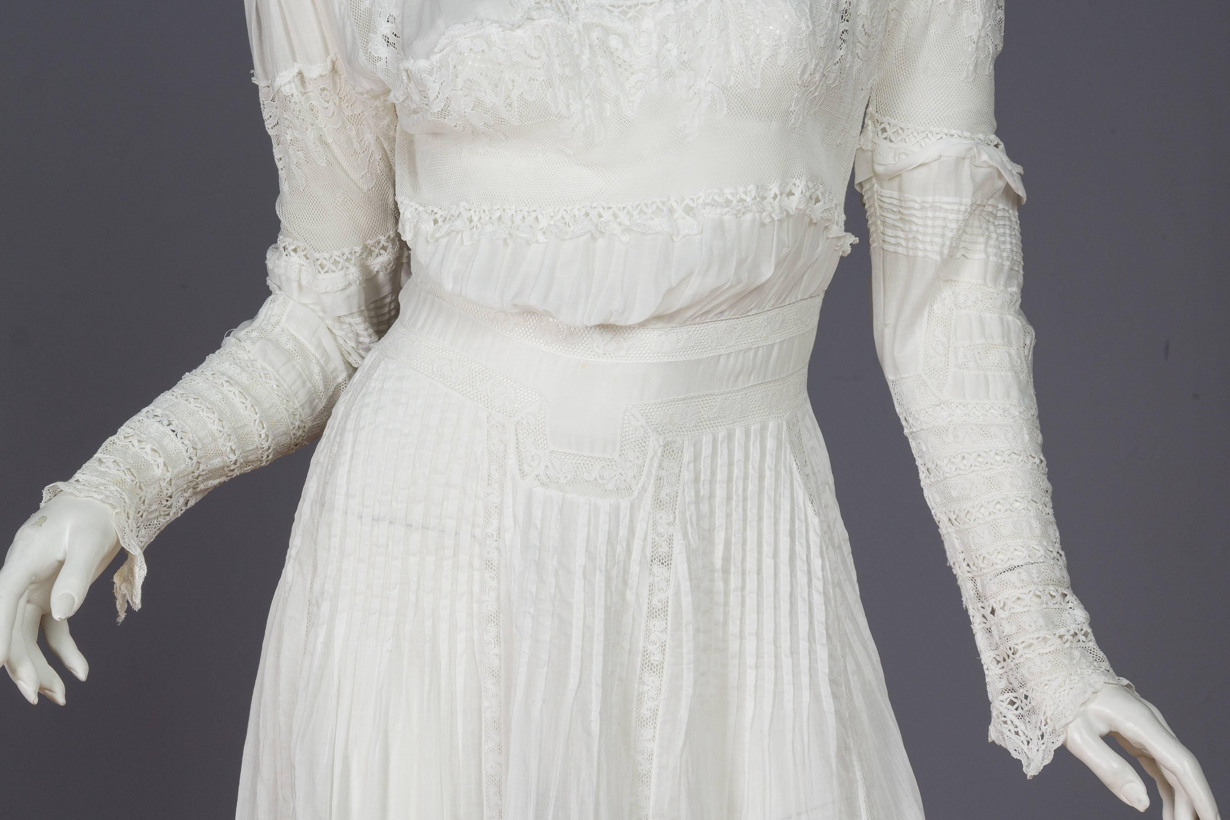 Women's Circa 1900 Victorian Lace and Cotton Tea Dress
