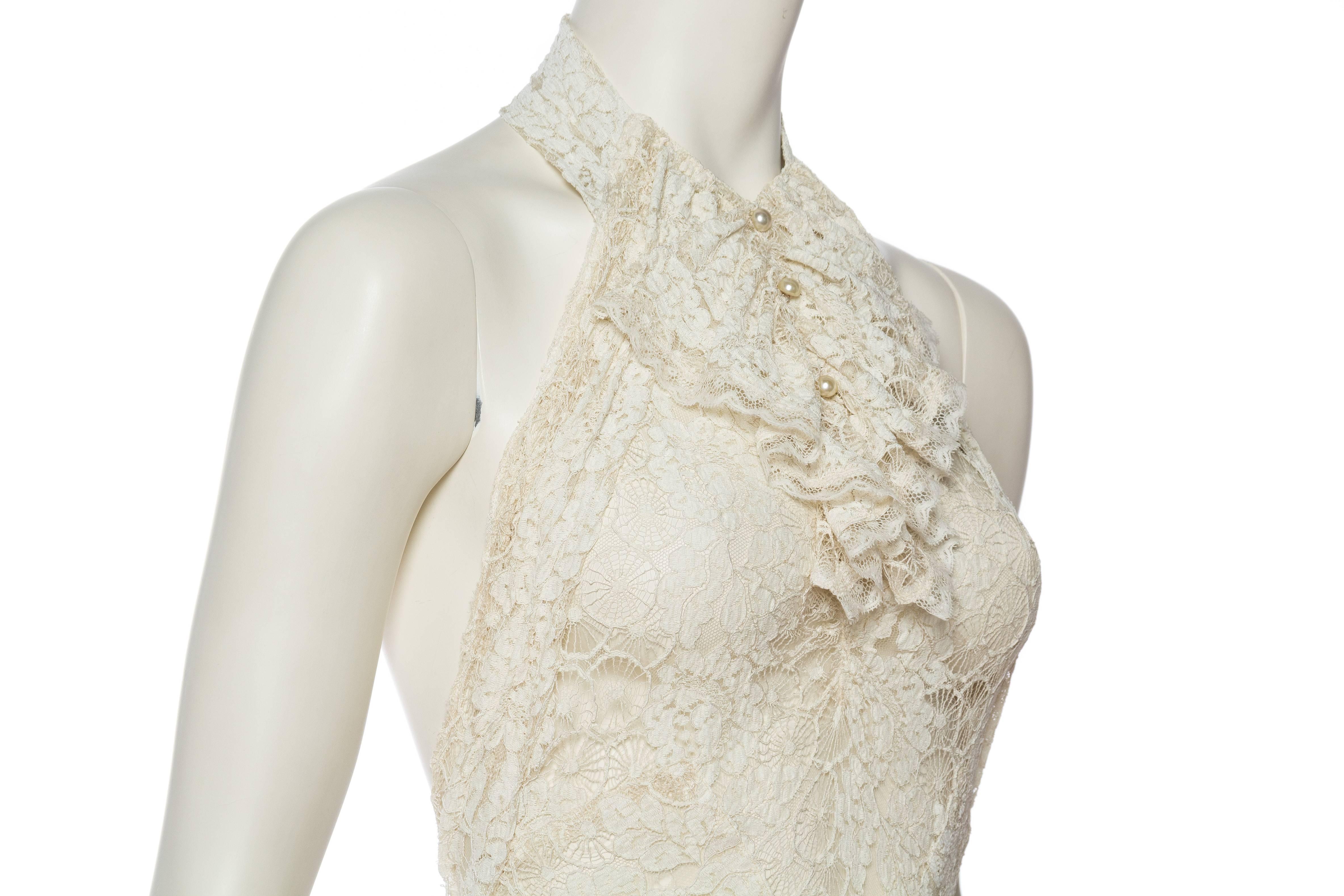 1930S Ivory Cobweb Lace Backless Halter Gown With Train In Excellent Condition In New York, NY
