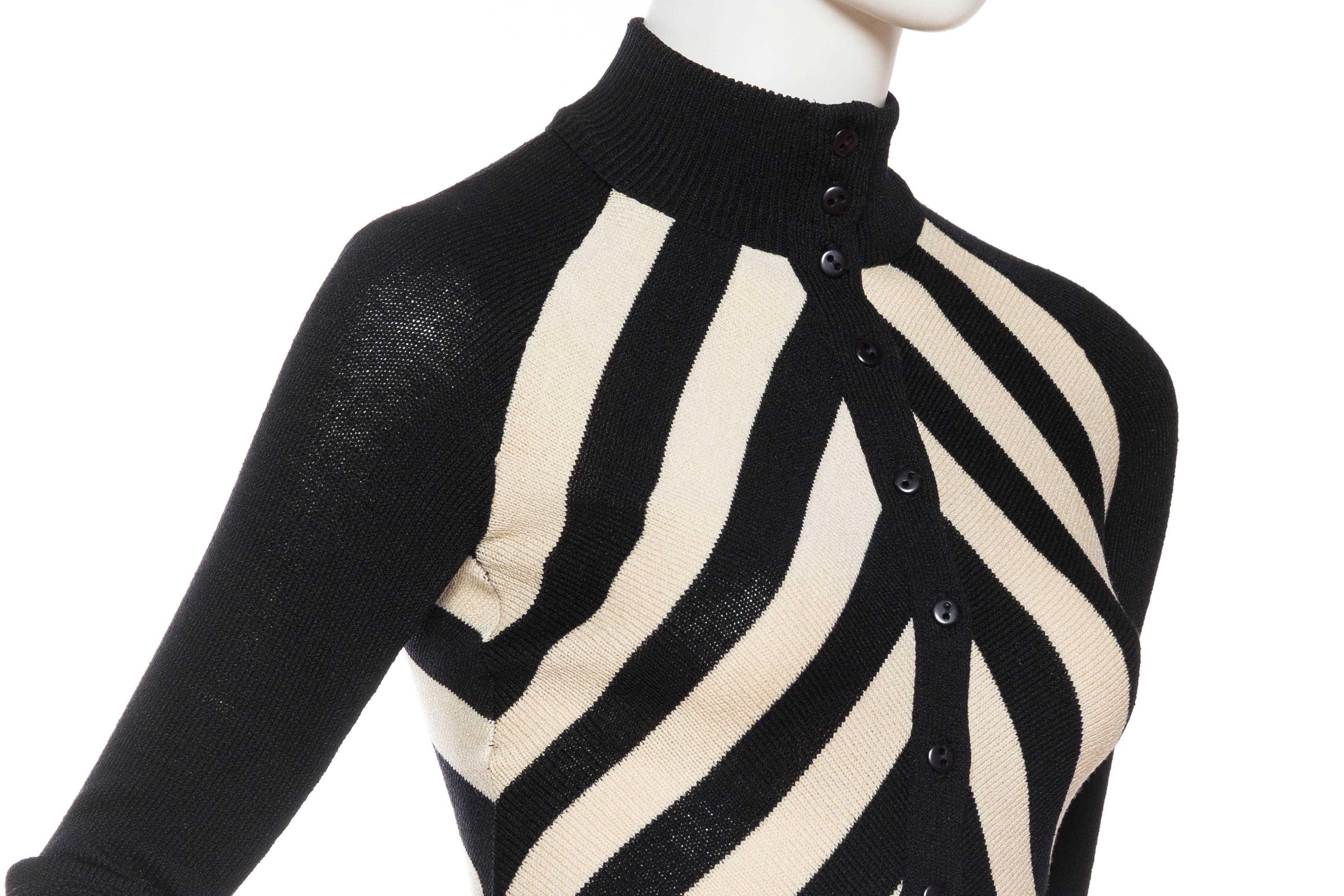 Black & White Op-Art Chevron Striped Maxi Sweater Cardigan 4