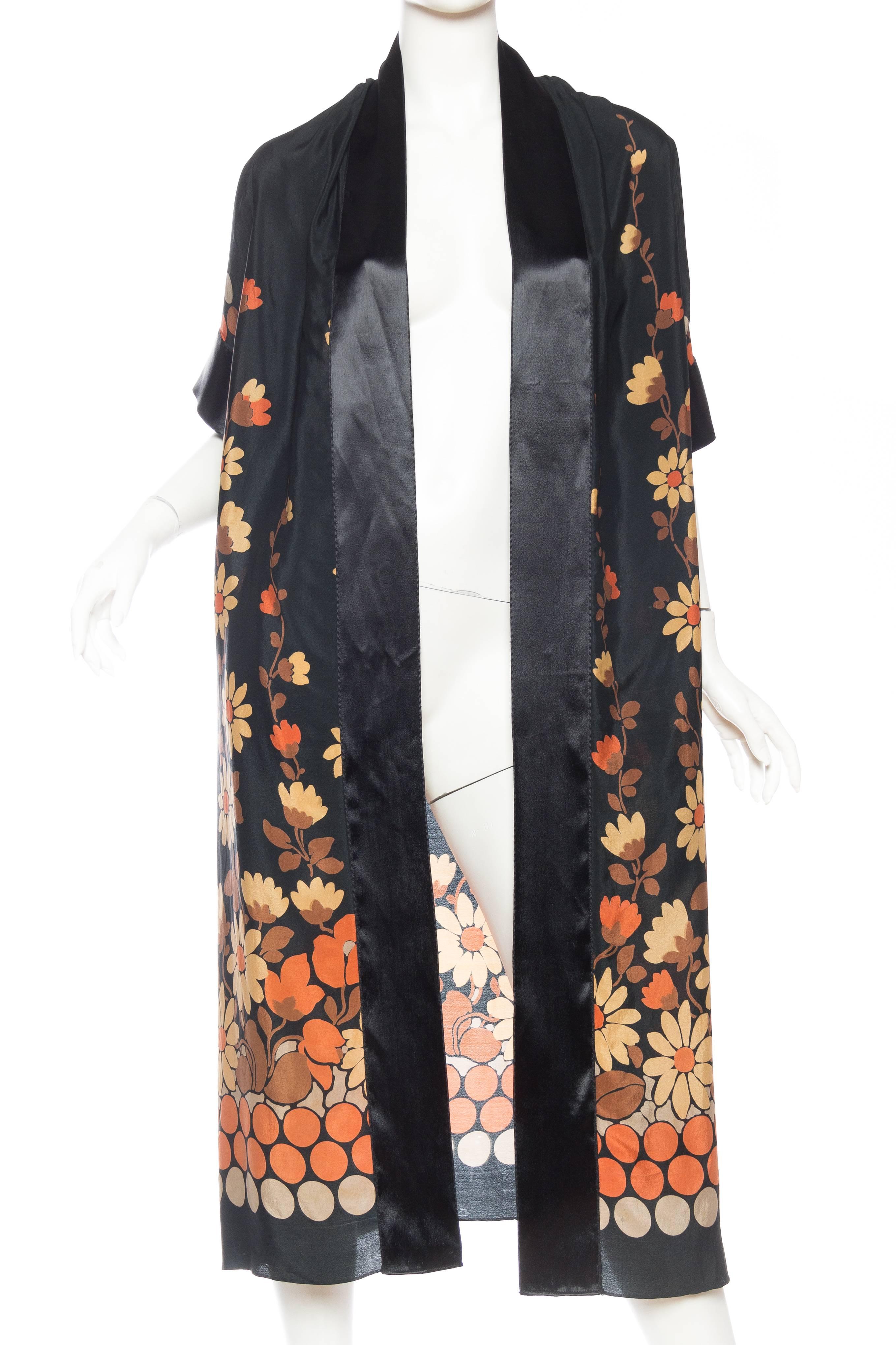 Black 1920s Art Deco Floral Kimono