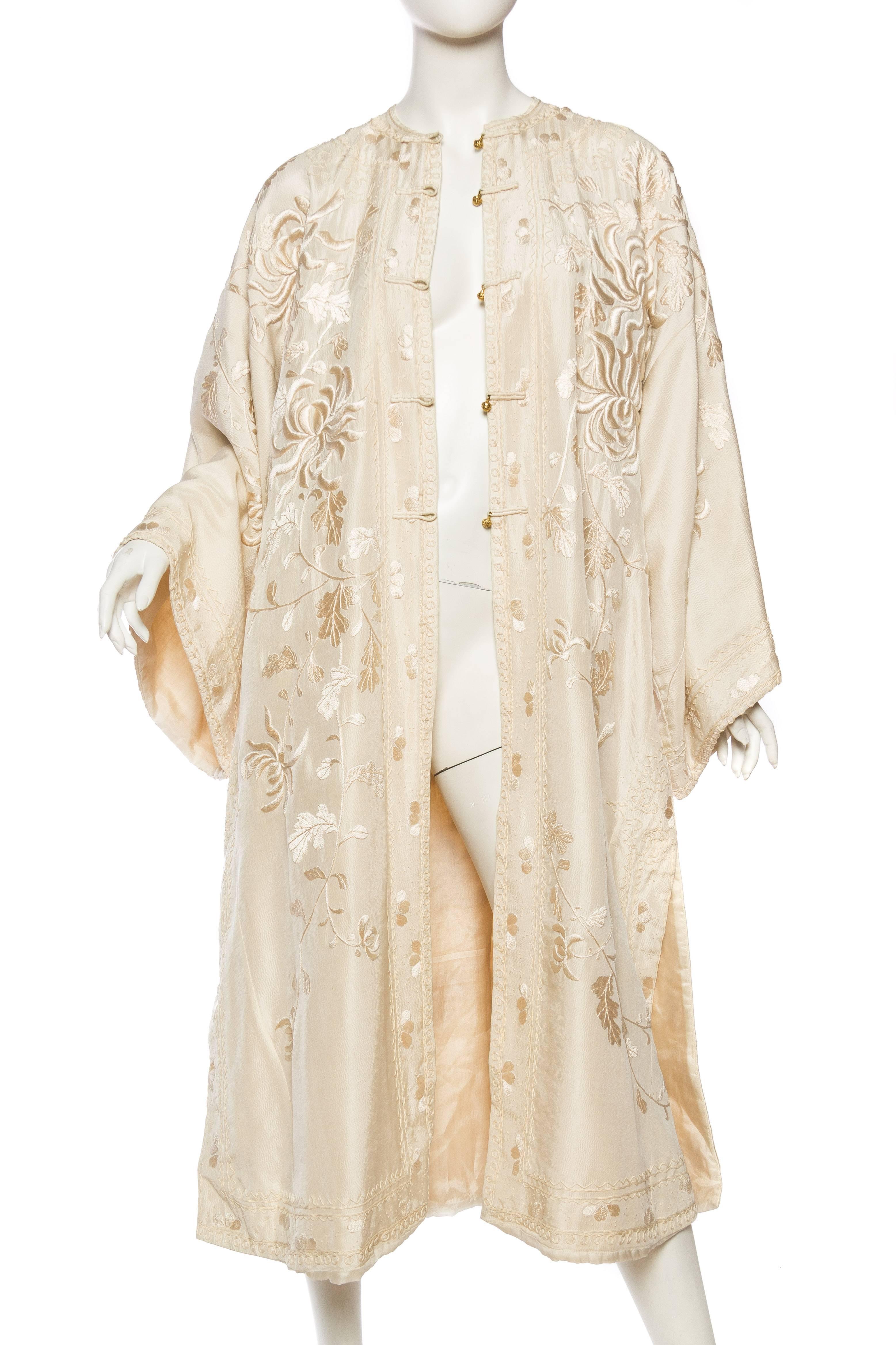 Antique Edwardian Hand Embroidered Chinese Jacket In Good Condition In New York, NY