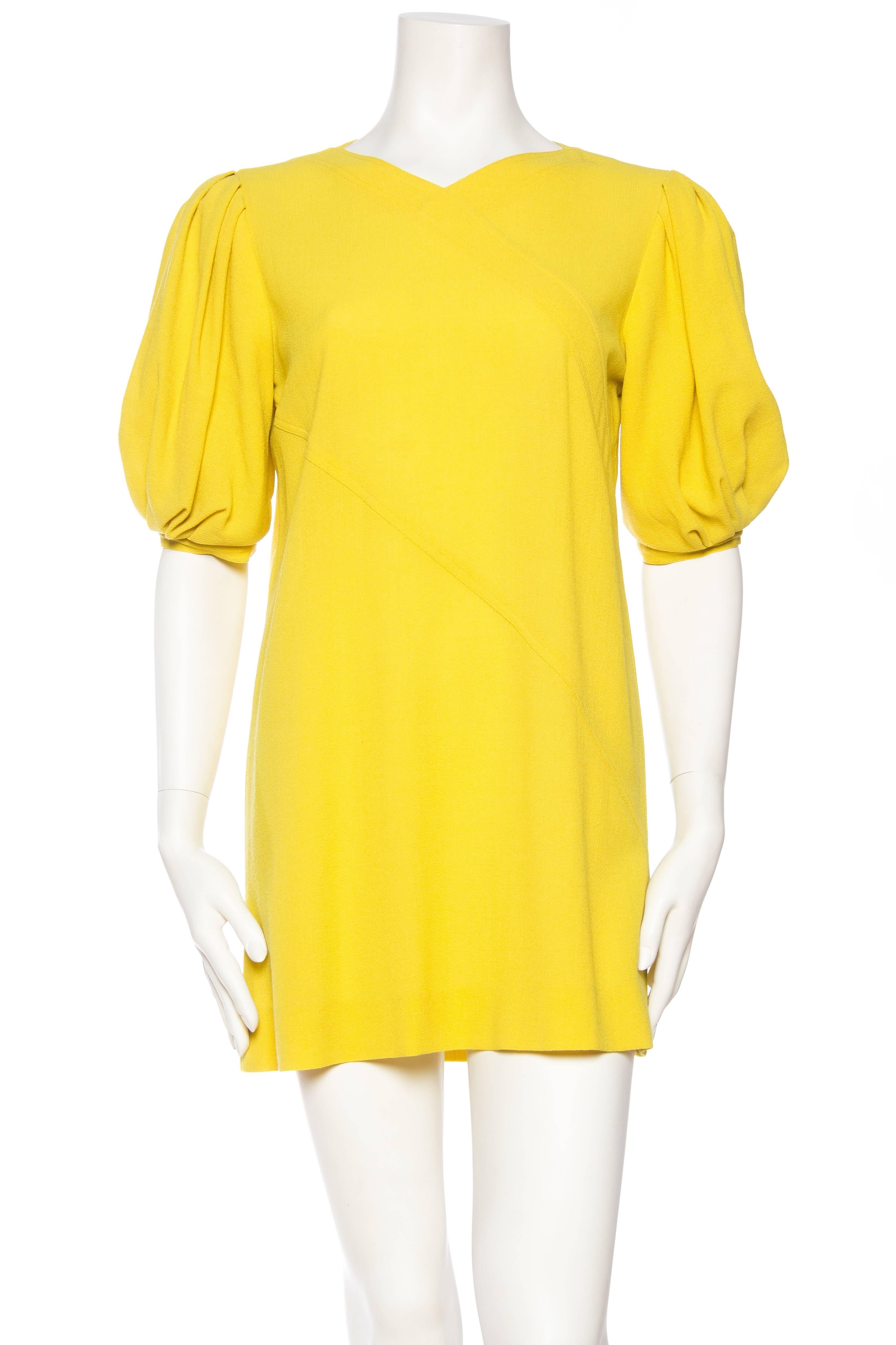 Jean Muir Lightweight Mod Yellow Dress In Excellent Condition In New York, NY