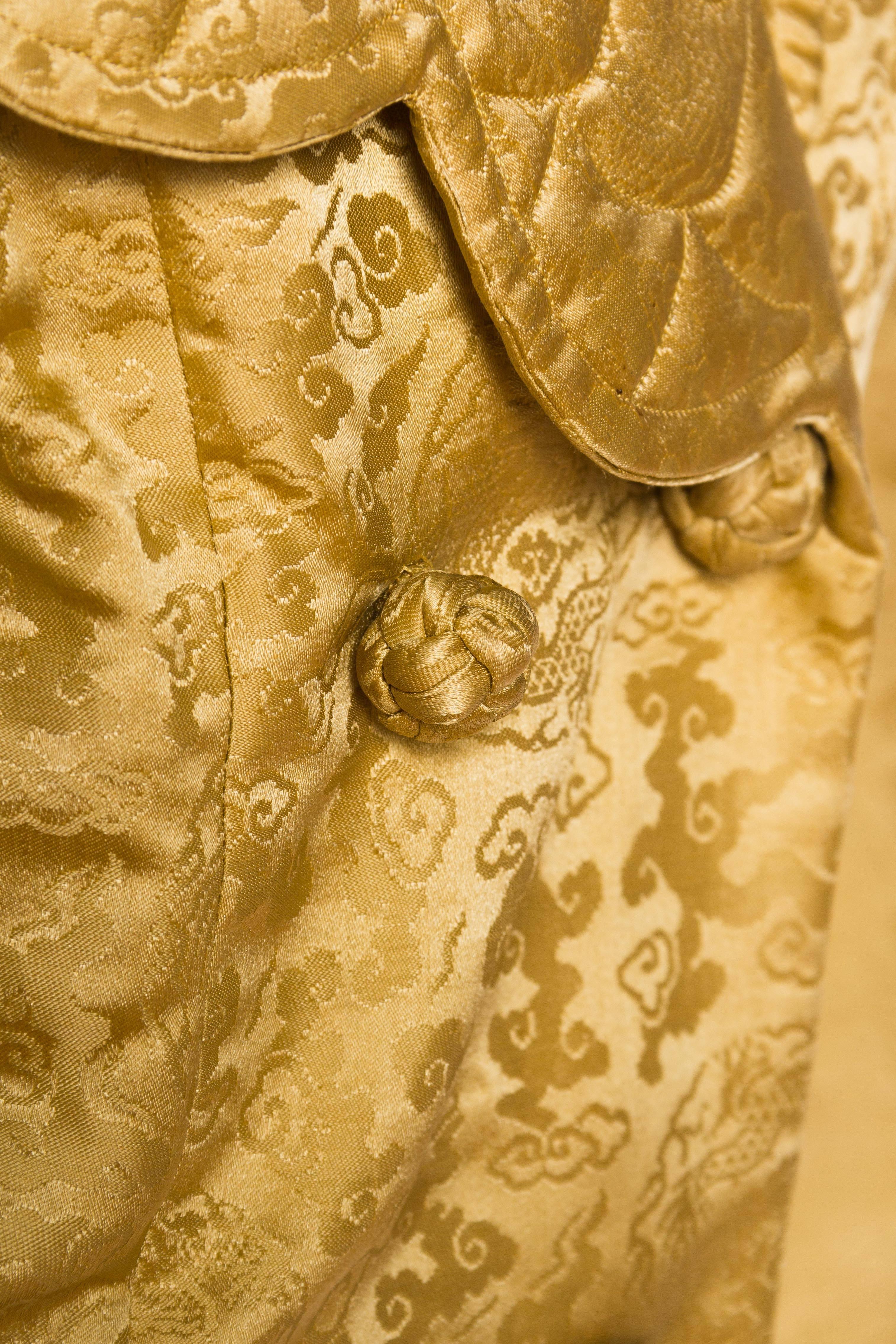 Women's 1940s Chinese Silk Damask Robe