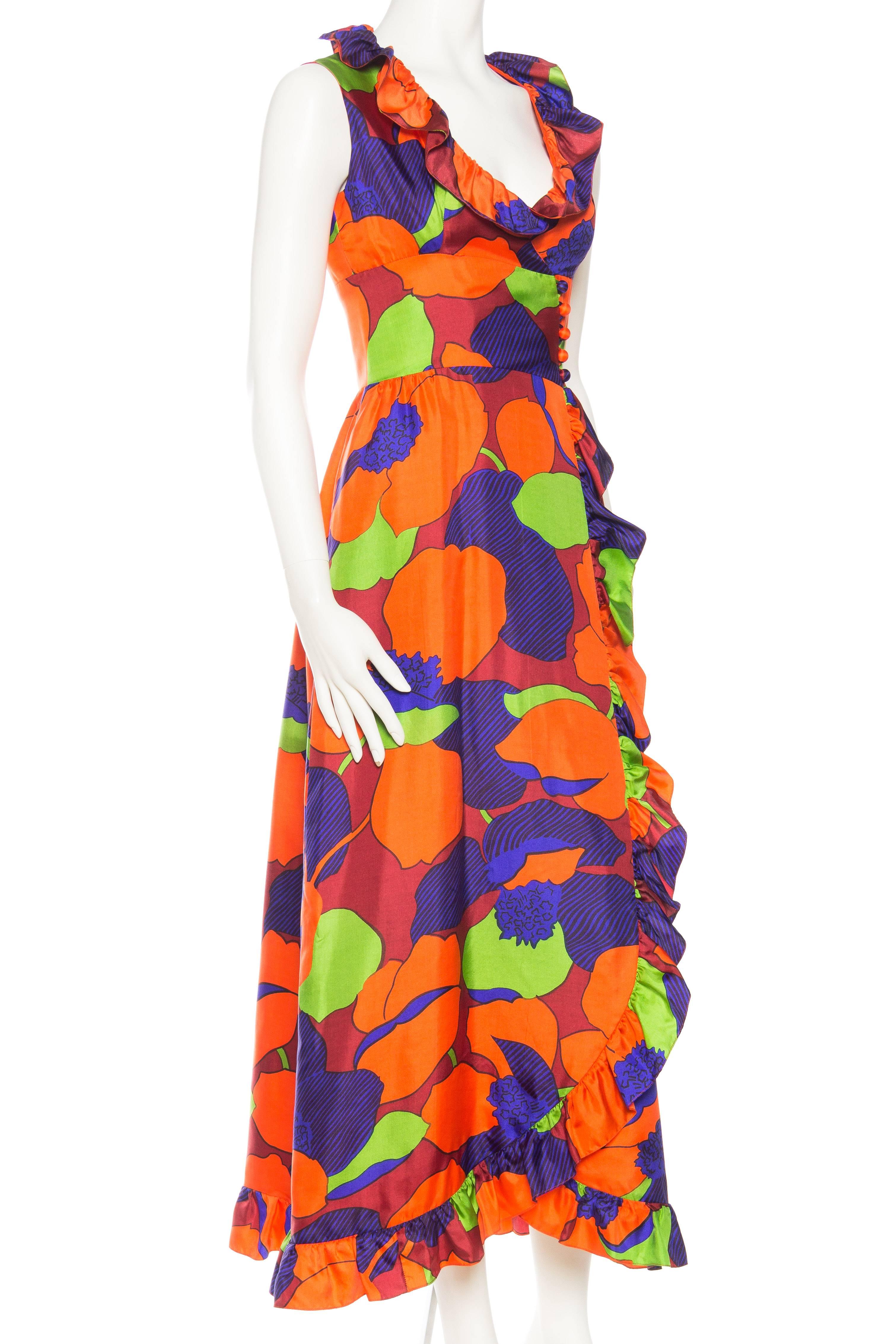 1960S Red & Orange Ruffled Silk Dress With Slit In Excellent Condition For Sale In New York, NY