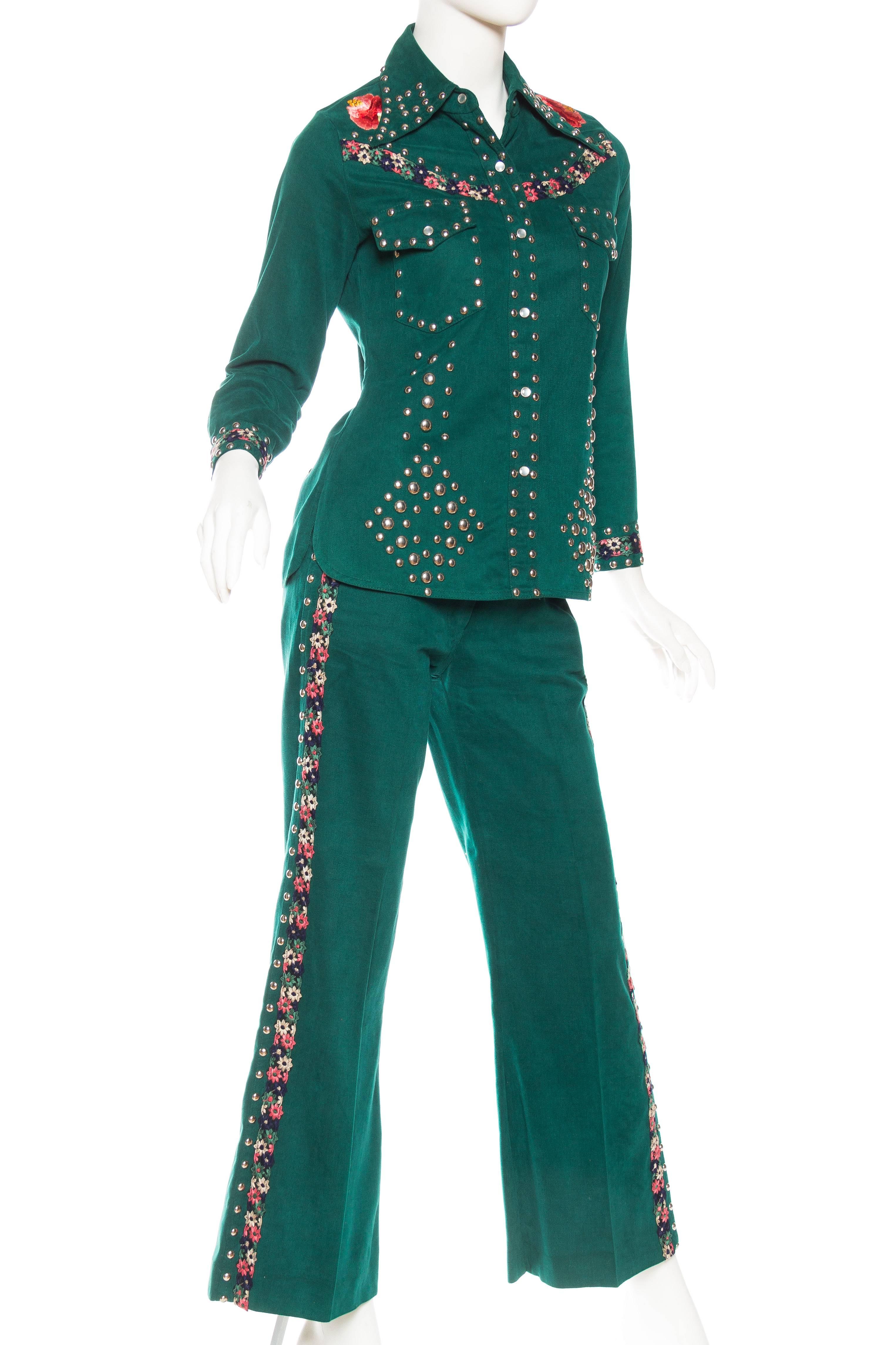 Gucci Style 1970s Studded Denim Suit with Floral Embroidery In Excellent Condition In New York, NY