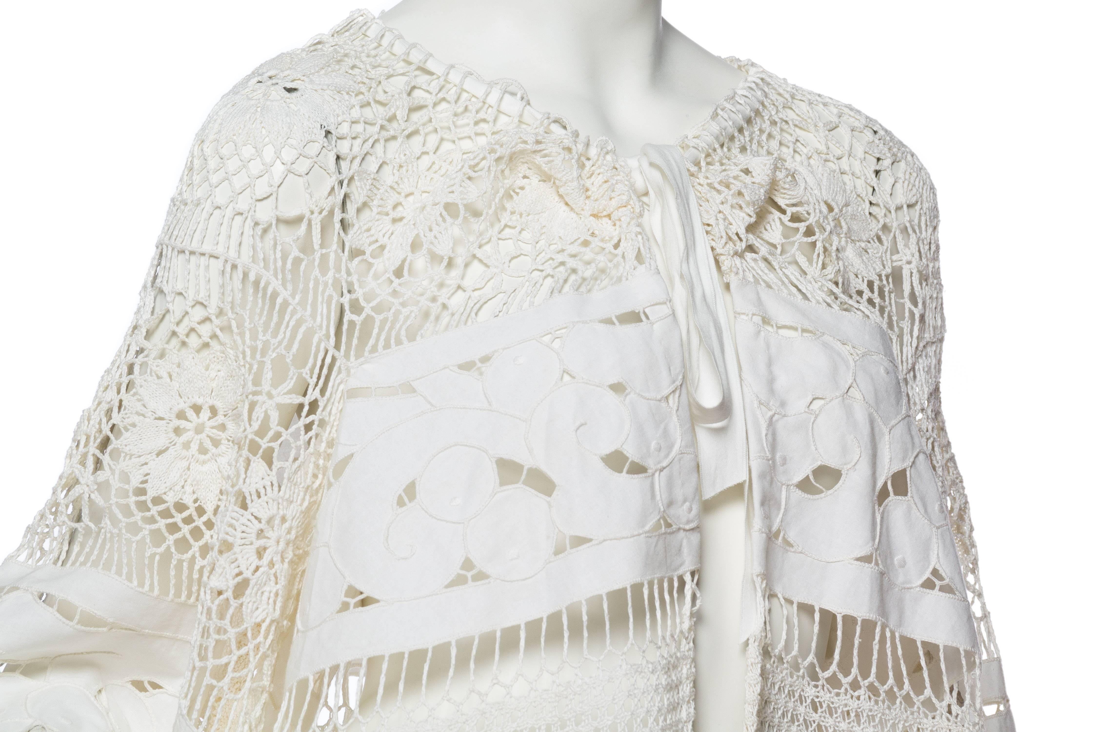 Oversized Bell Sleeved Vintage Lace Jacket 2