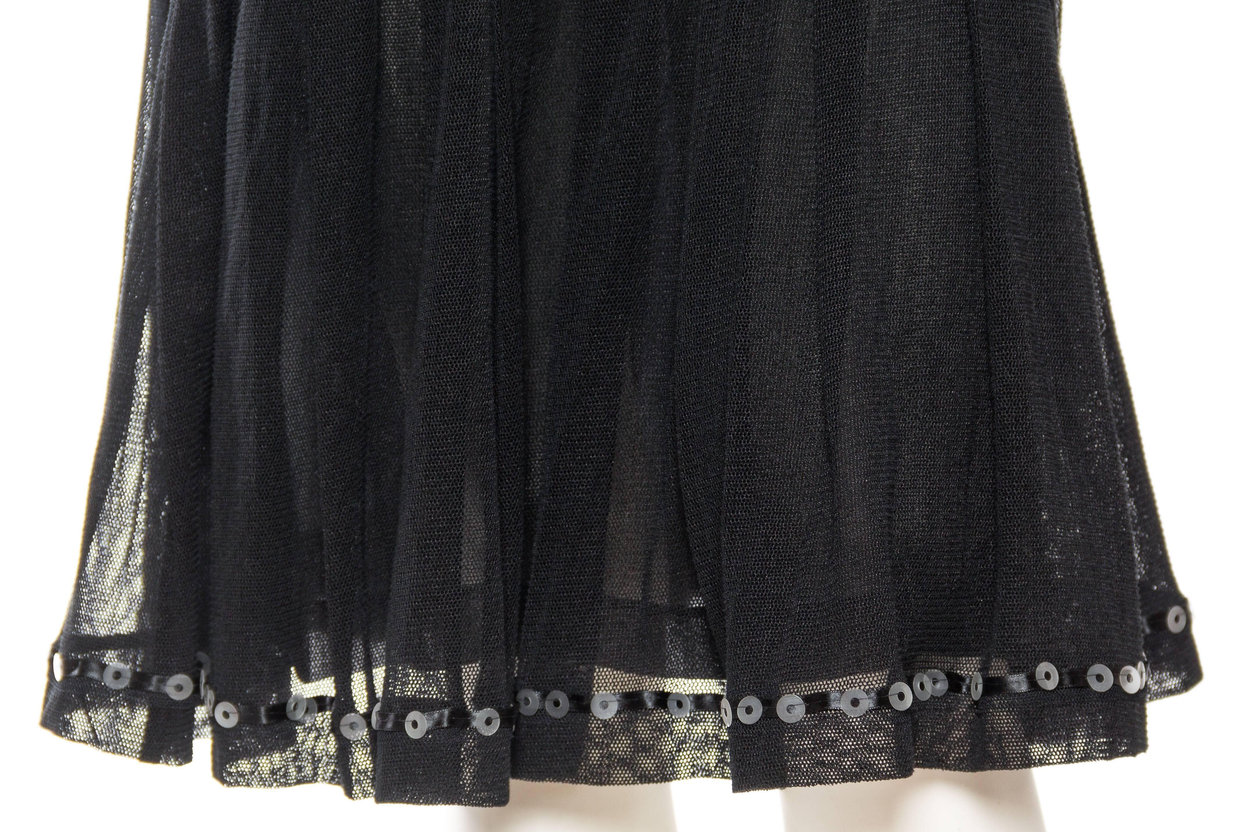 1990S CHANEL Black & White Rayon Nylon Net Cocktail Dress Beaded With Flower Se For Sale 1