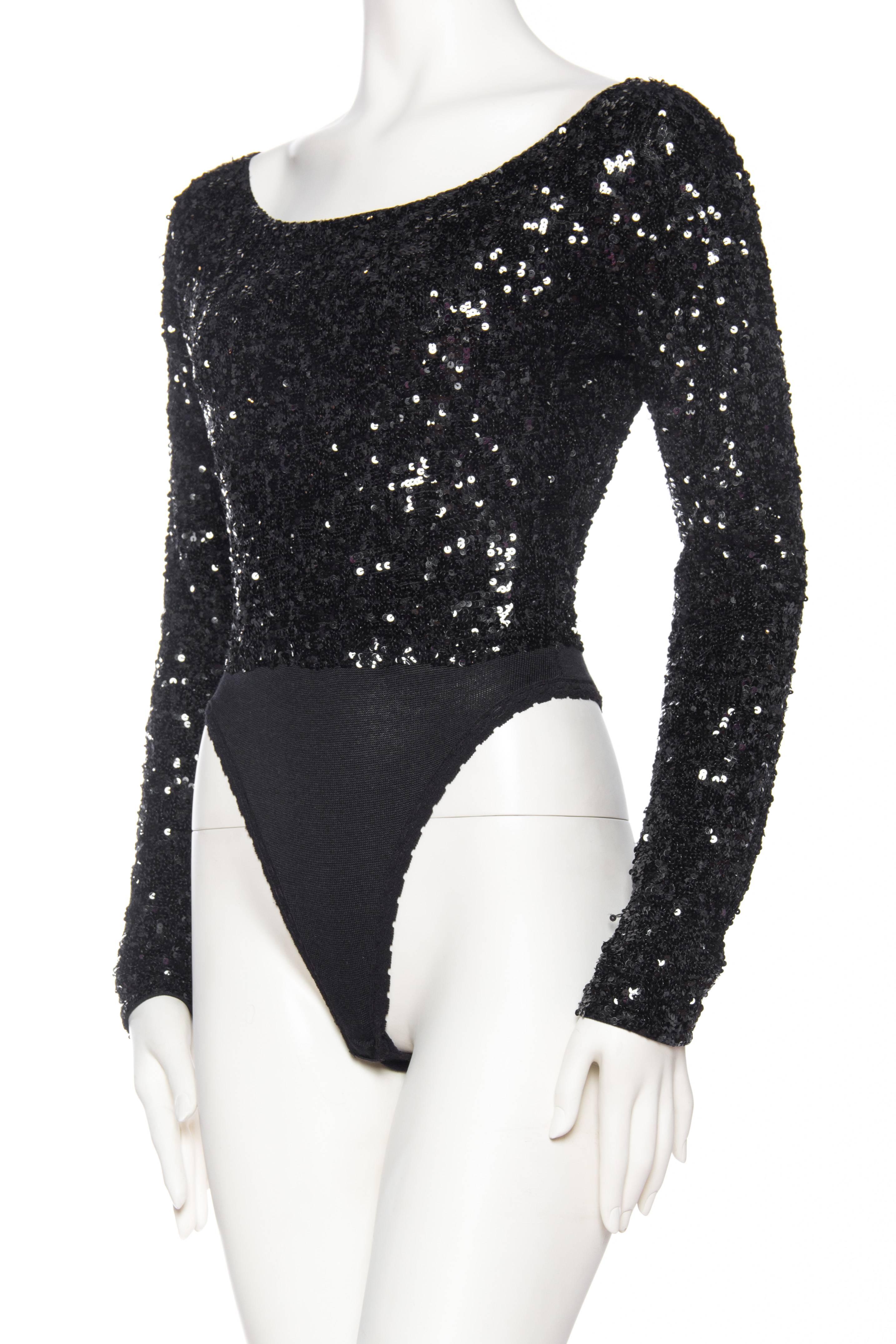 1990S DONNA KARAN Black Silk Knit Hand Beaded Sequin Long Sleeve Bodysuit In Excellent Condition In New York, NY