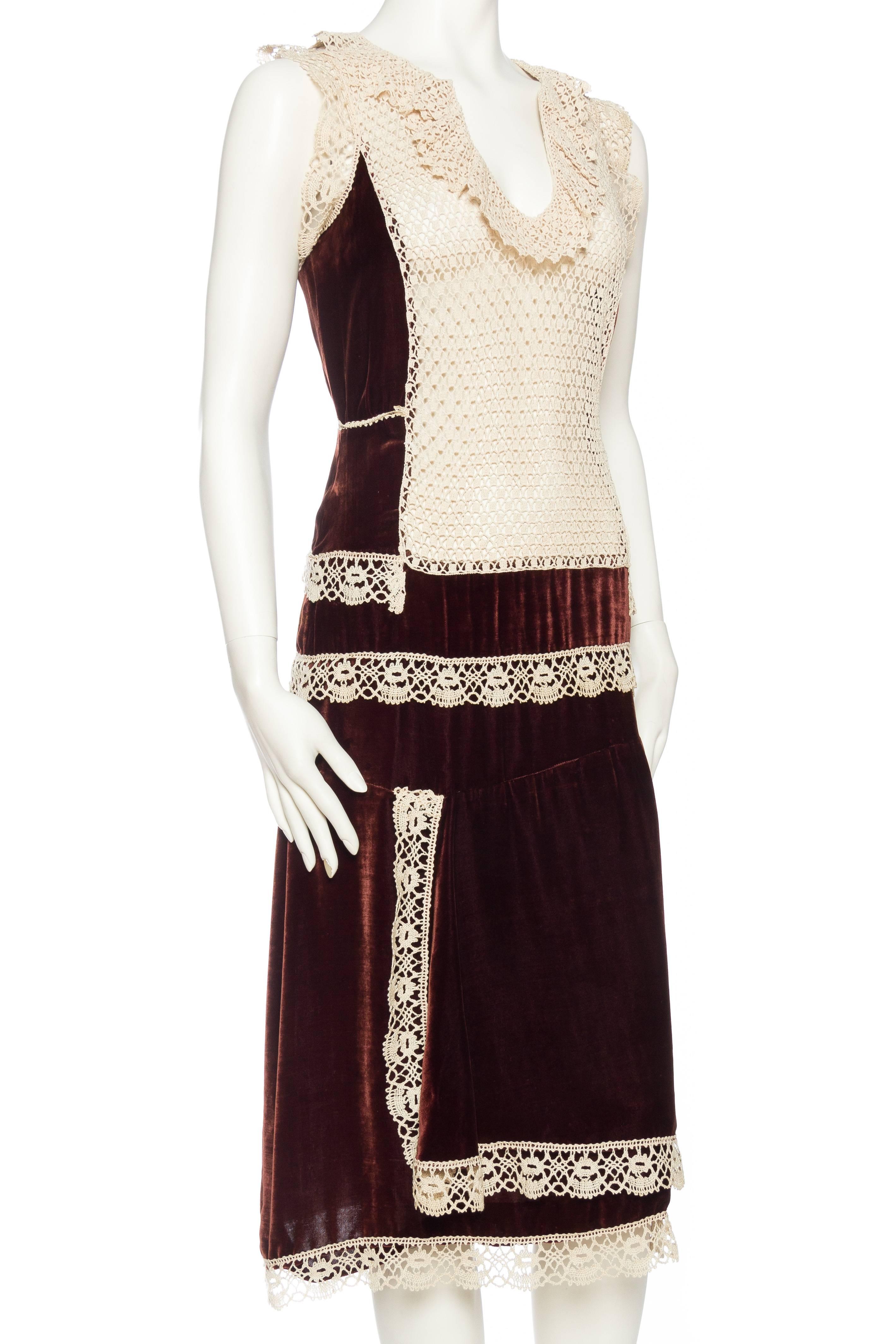 1920s Silk Velvet Dress with Hand Crochet Lace In Excellent Condition In New York, NY
