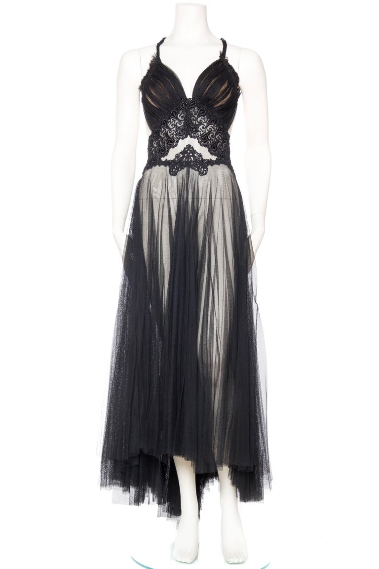 net under gown