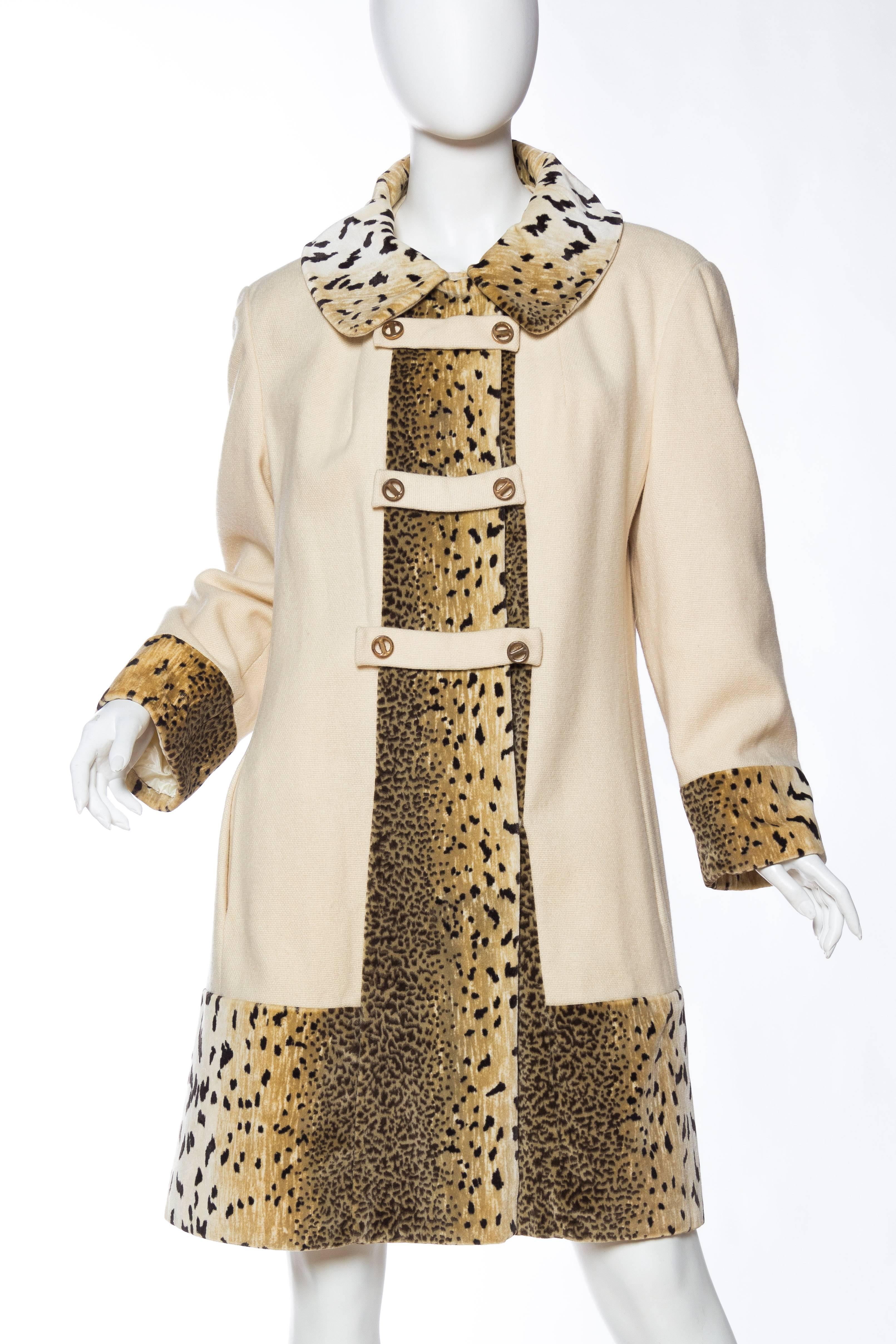 1960er Jahre Cheeta-Samt-Mantel