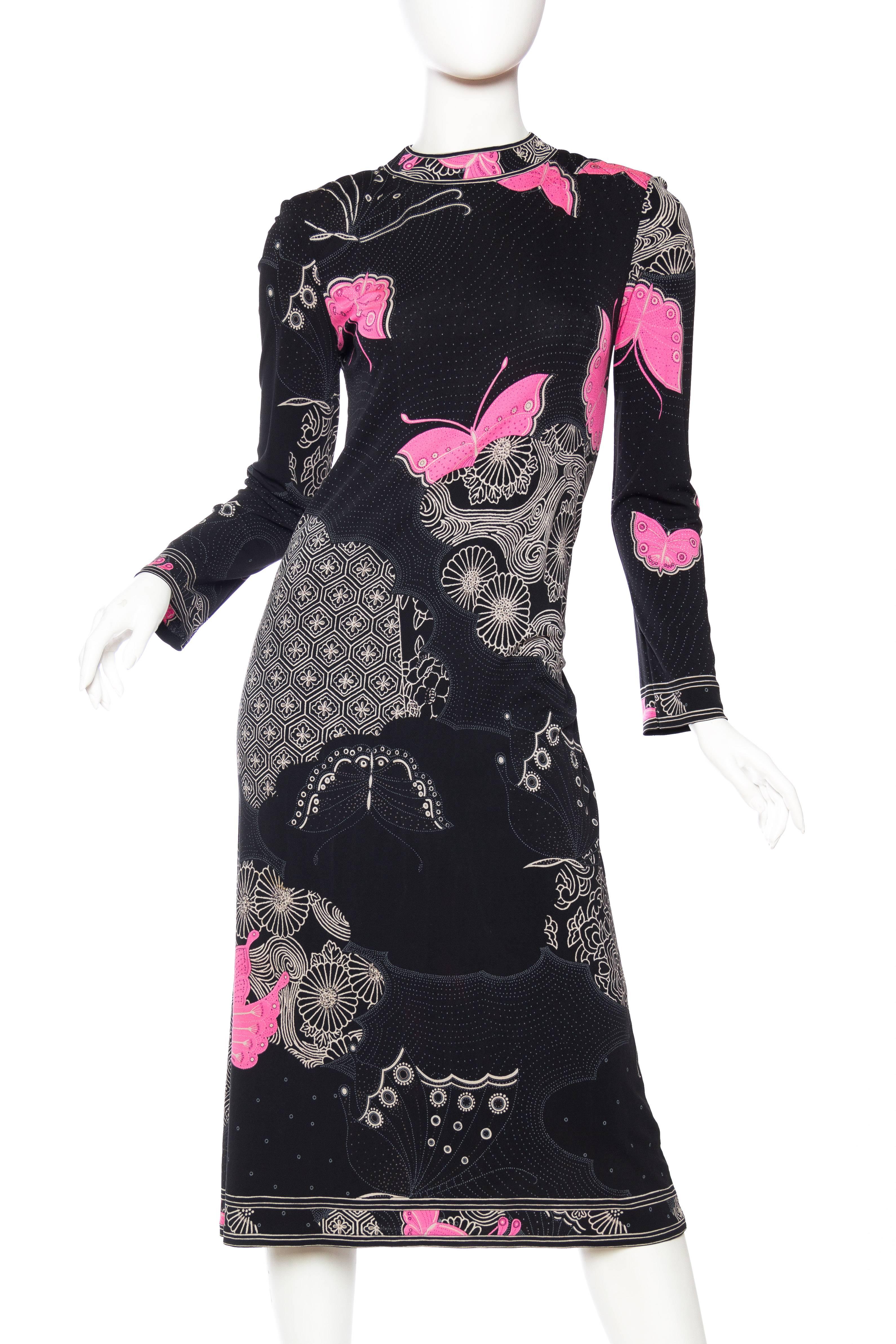 1970S LEONARD Black & Pink Silk Jersey Asian Inspired Butterfly Print Dress In Excellent Condition In New York, NY